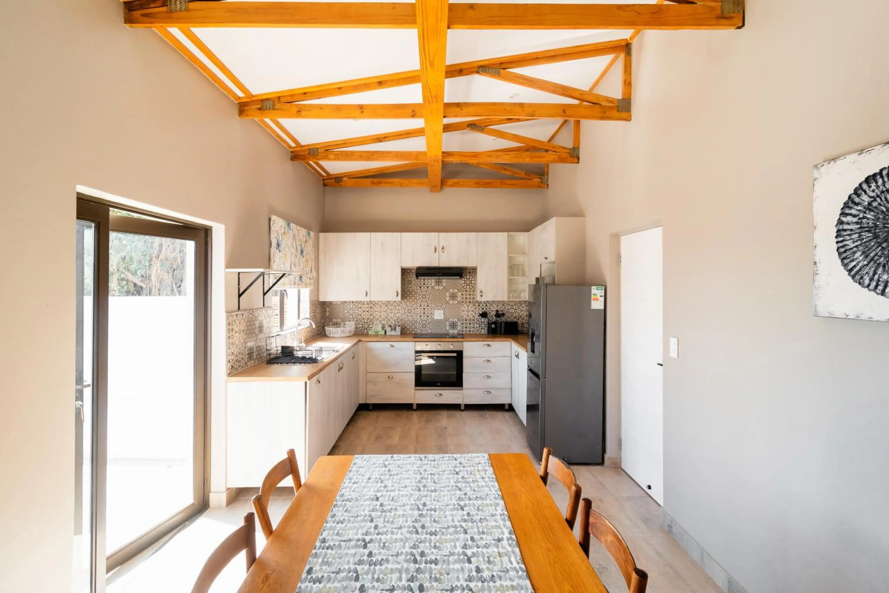 Kitchen or kitchenette in Nut Grove Boutique Hotel