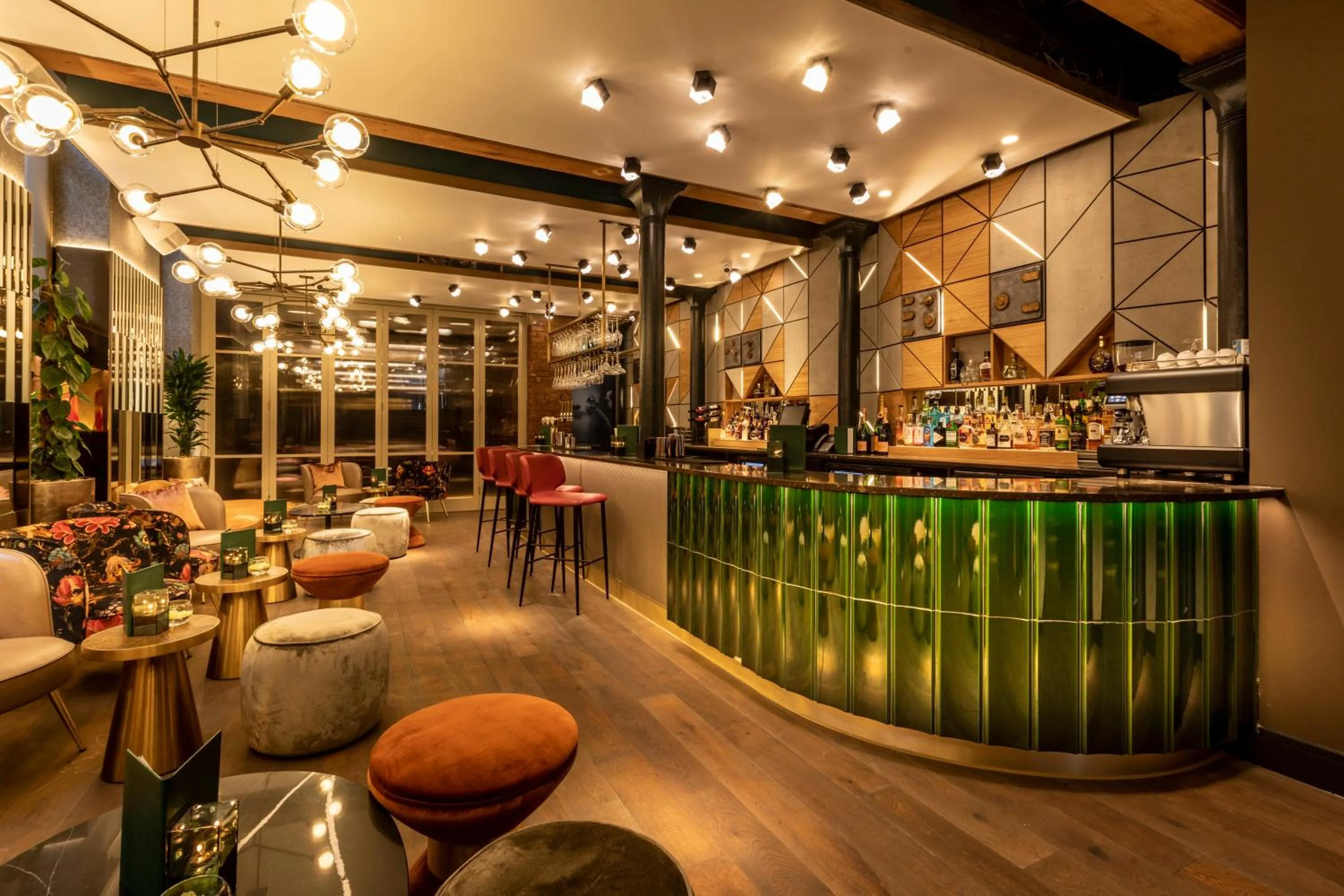 Lounge or bar in Forty Seven Hotel Manchester, WorldHotels Crafted