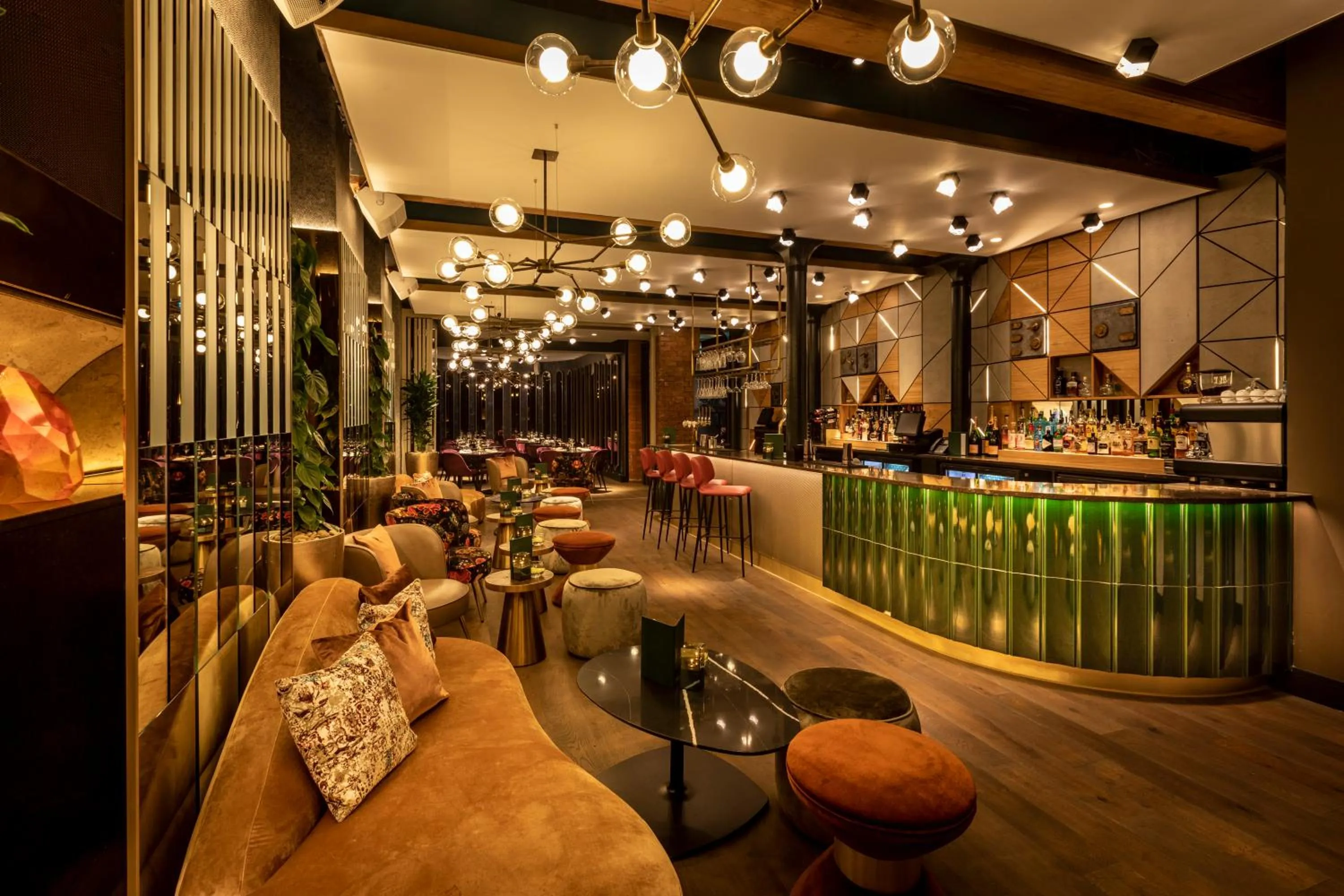 Lounge or bar in Forty Seven Hotel Manchester, WorldHotels Crafted