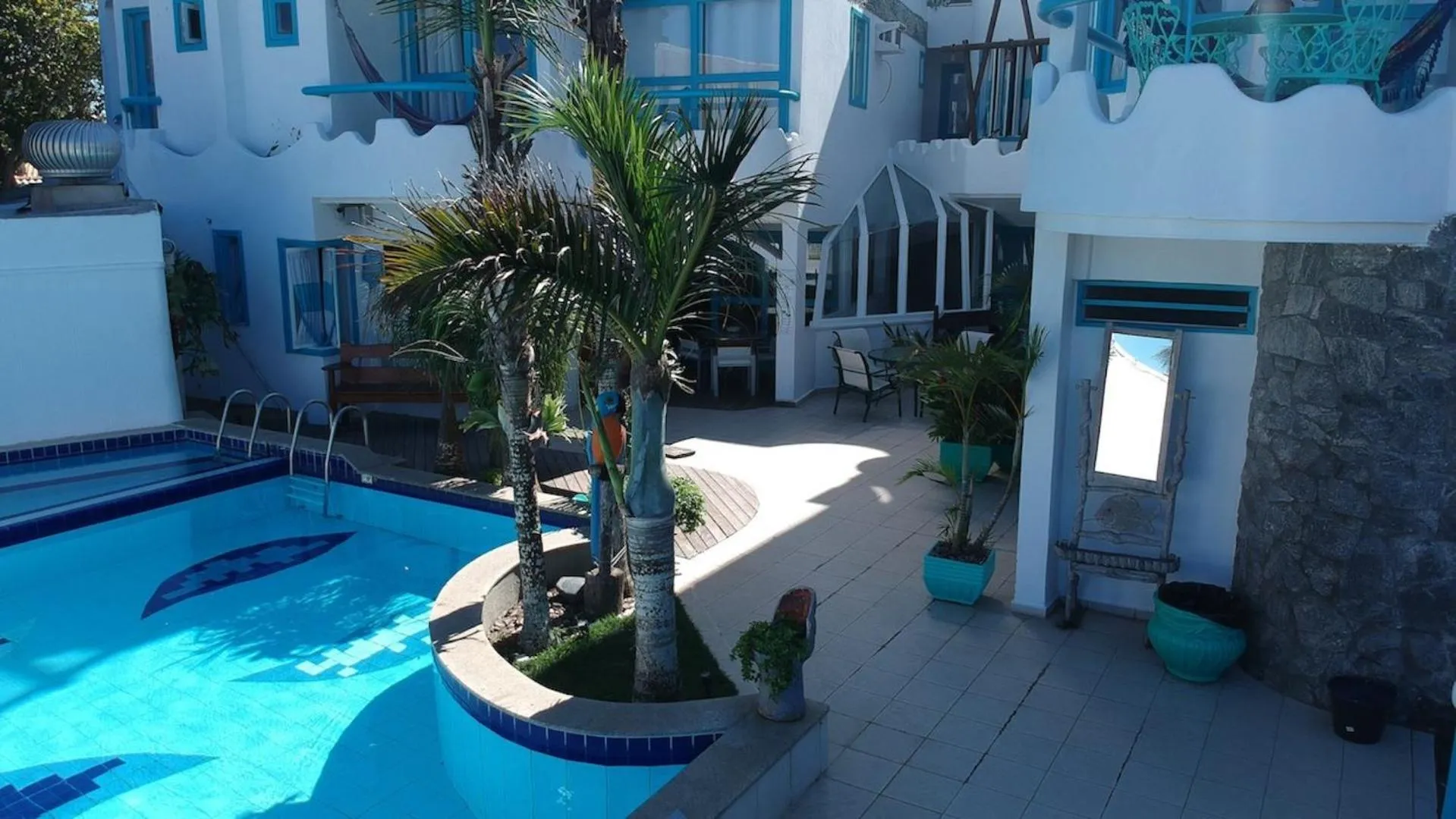 Swimming pool in Capitão N Areia Pousada