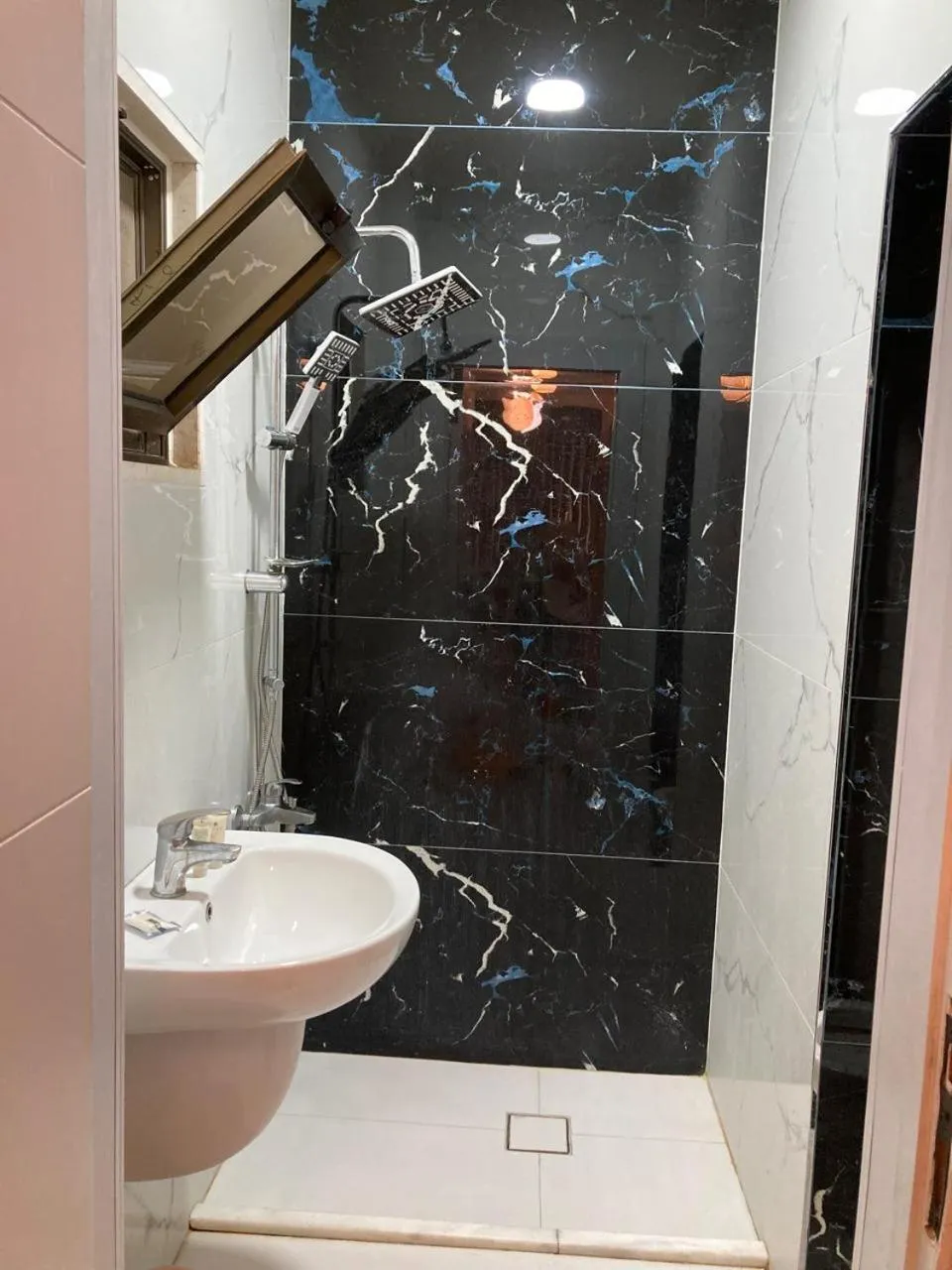 Uptown Hotel Apartment