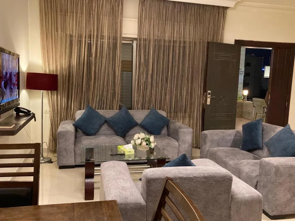 Uptown Hotel Apartment