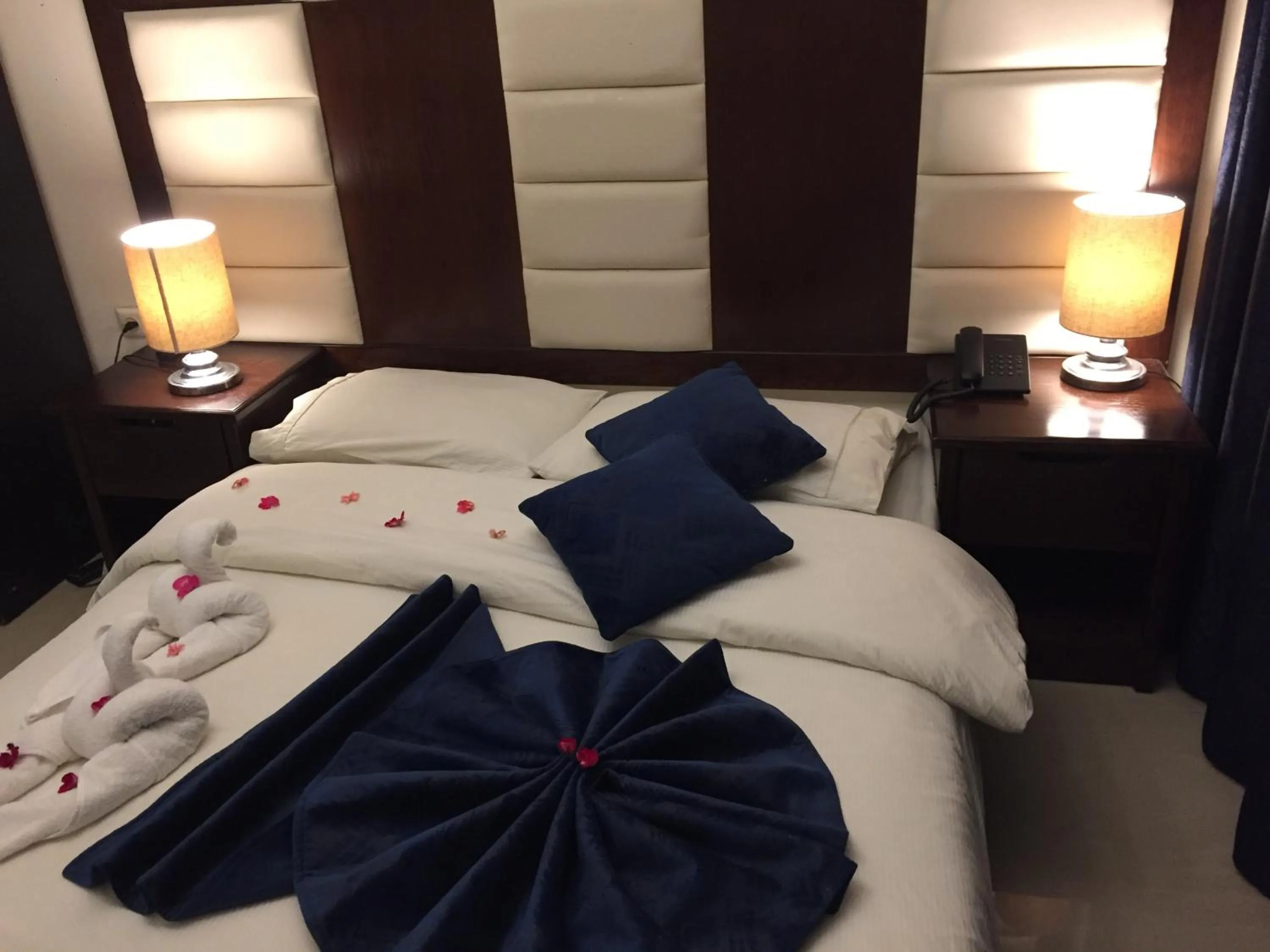 Uptown Hotel Apartment