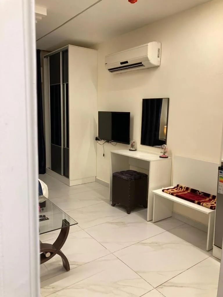 Uptown Hotel Apartment