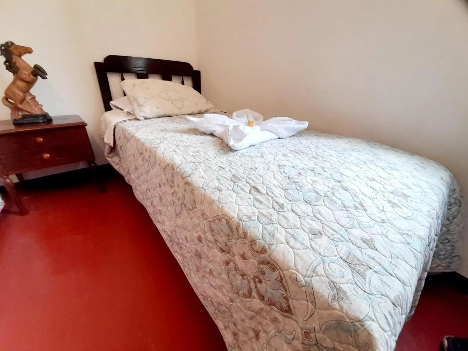 Bed in Maypa Lima Airport