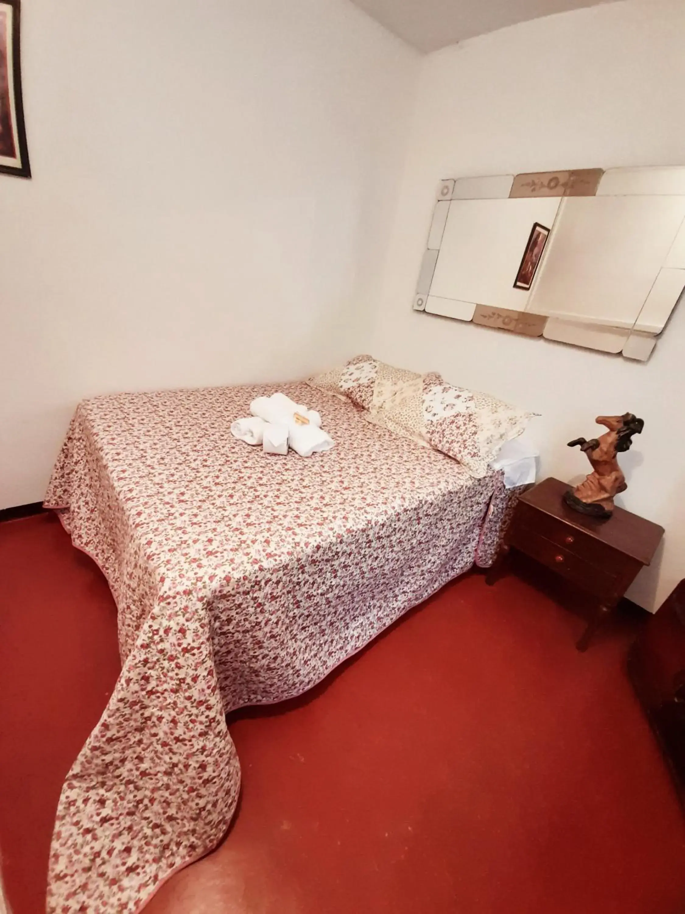 Economy Triple Room with Shared Bathroom in Maypa Lima Airport Economy Triple Room with Shared Bathroom in Maypa Lima Airport