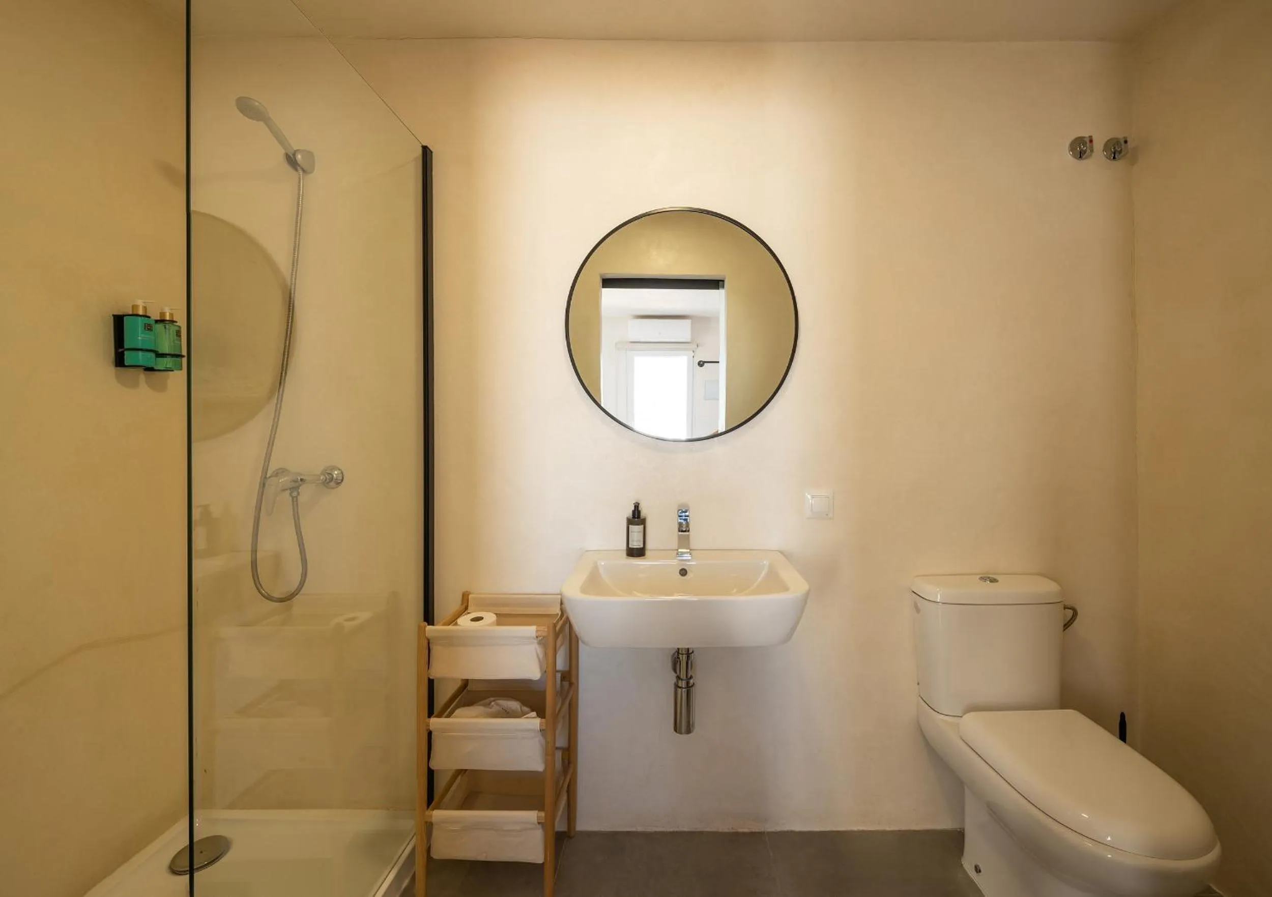 VICTORIA - by Ático73