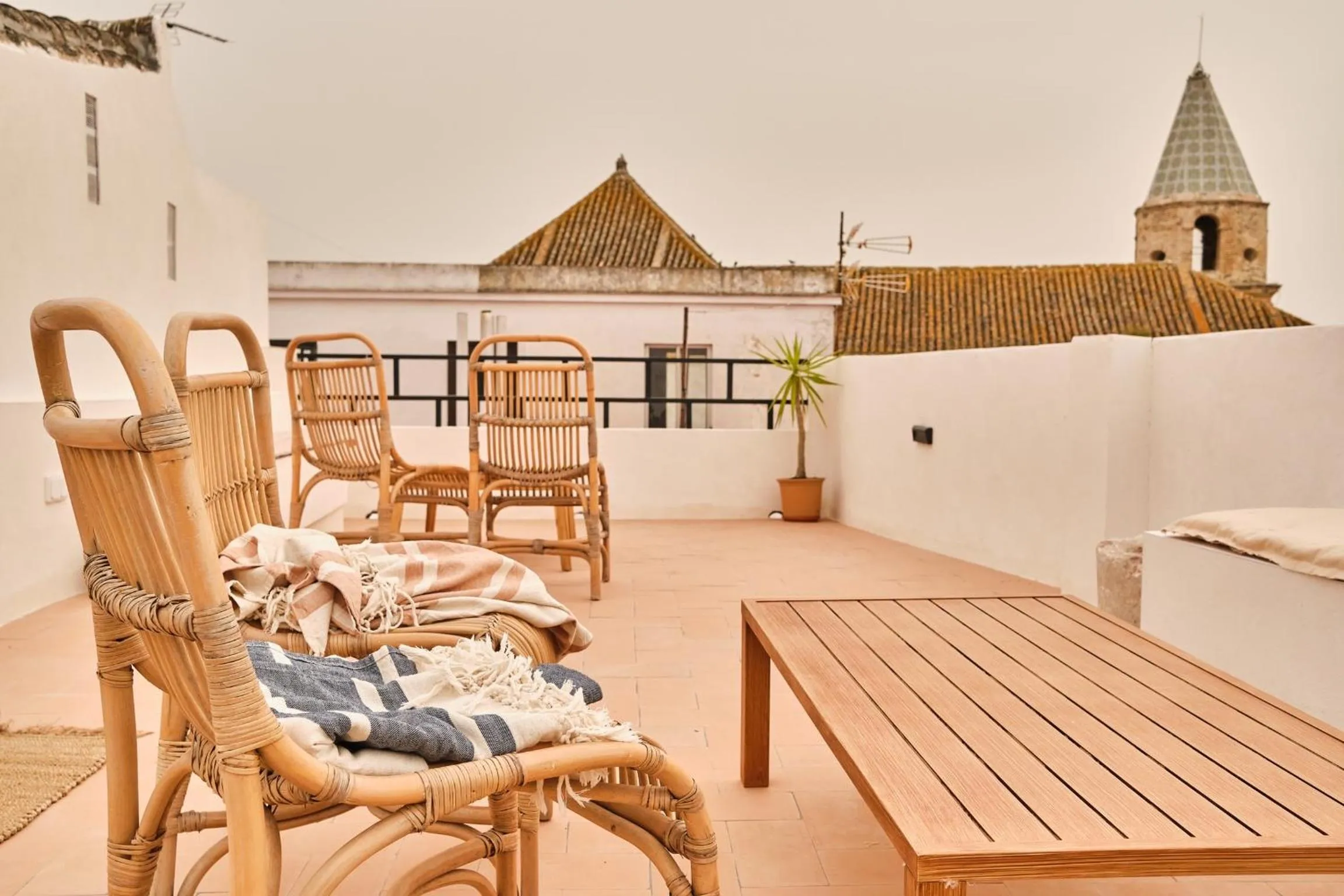 VICTORIA - by Ático73