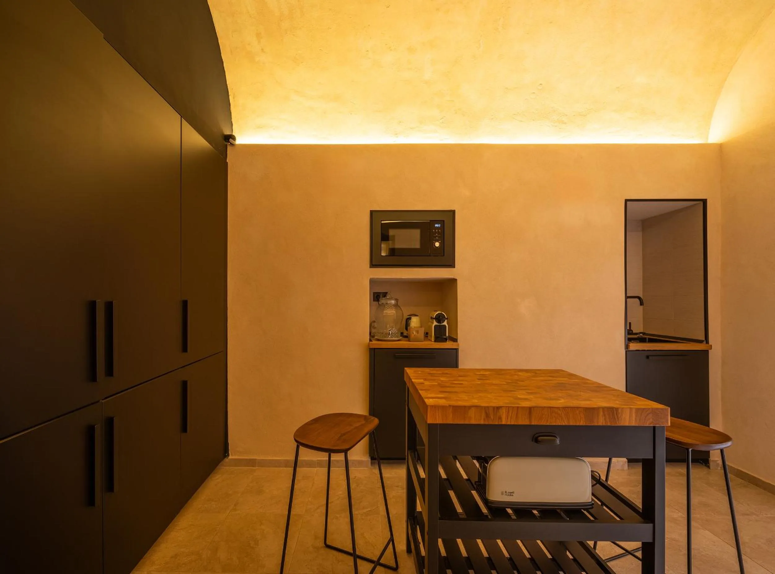 VICTORIA - by Ático73