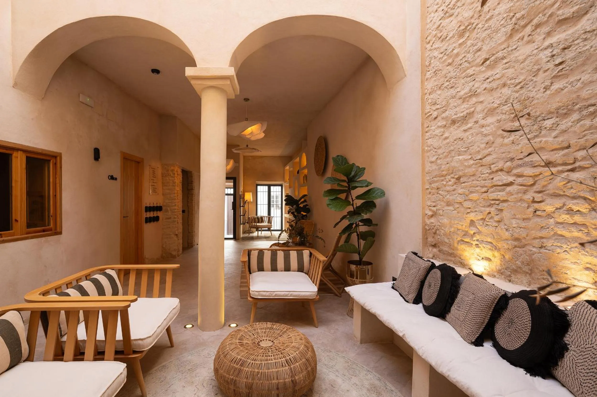 VICTORIA - by Ático73