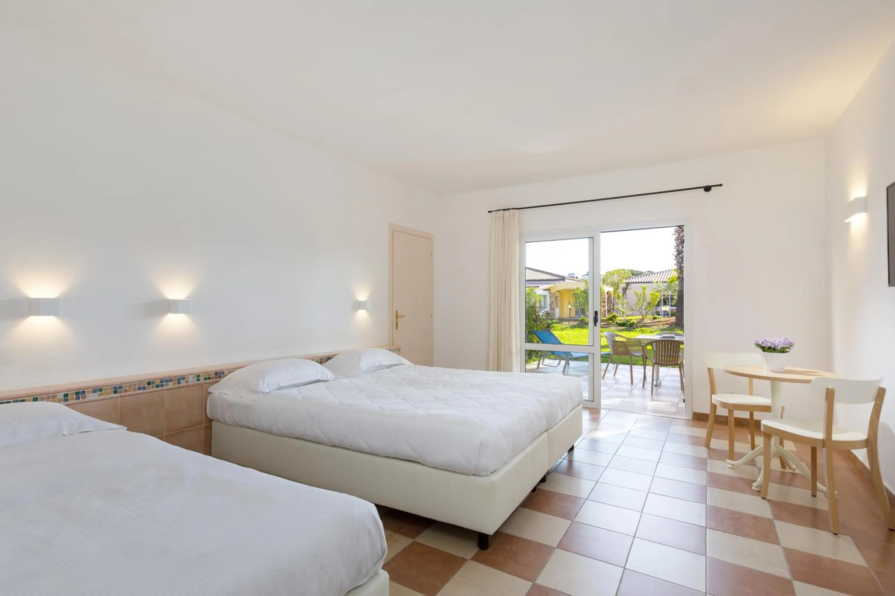 Bed in Sentido Tirreno Resort