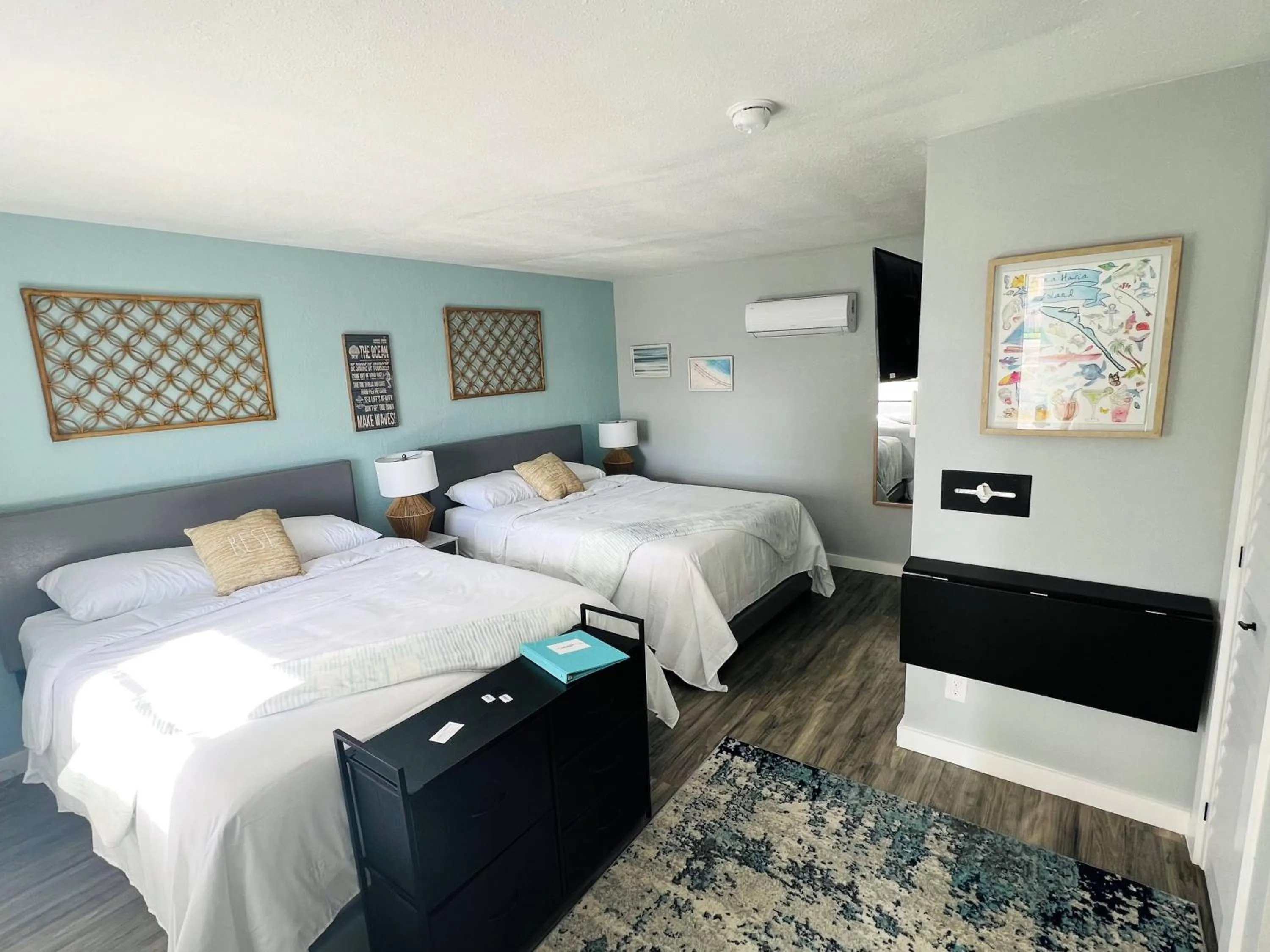 Bed in 1915 Beach Club