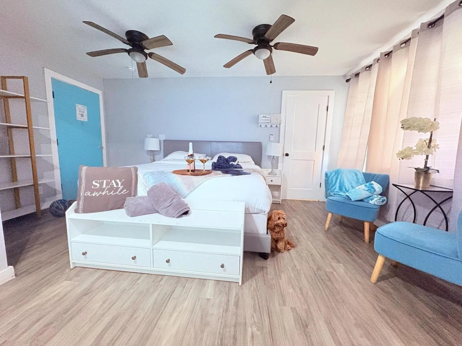 Bed in 1915 Beach Club