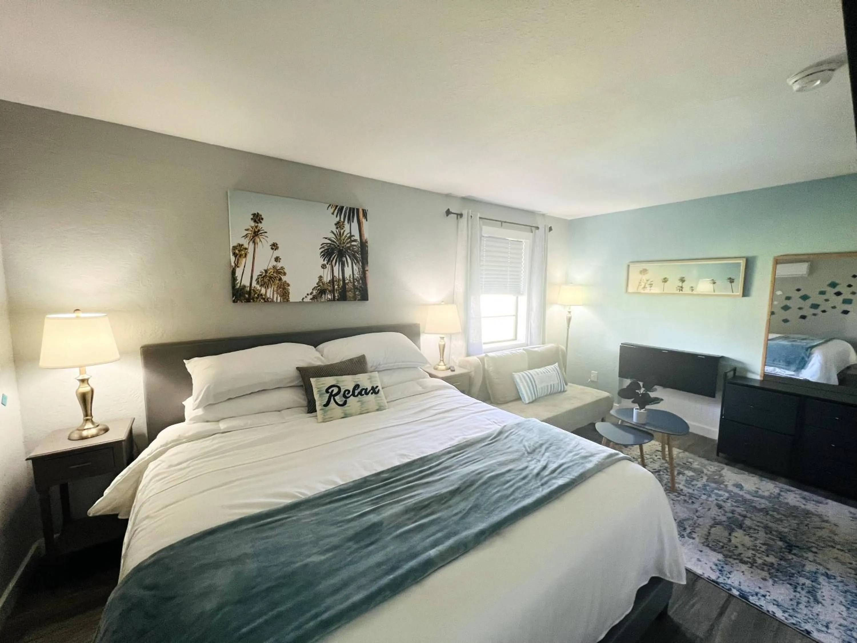 Bed in 1915 Beach Club