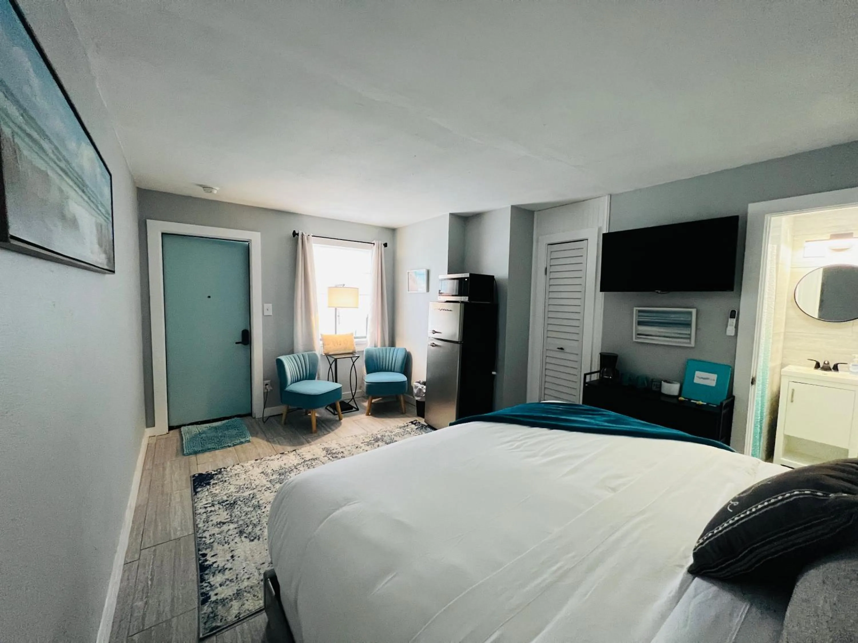 Bed in 1915 Beach Club