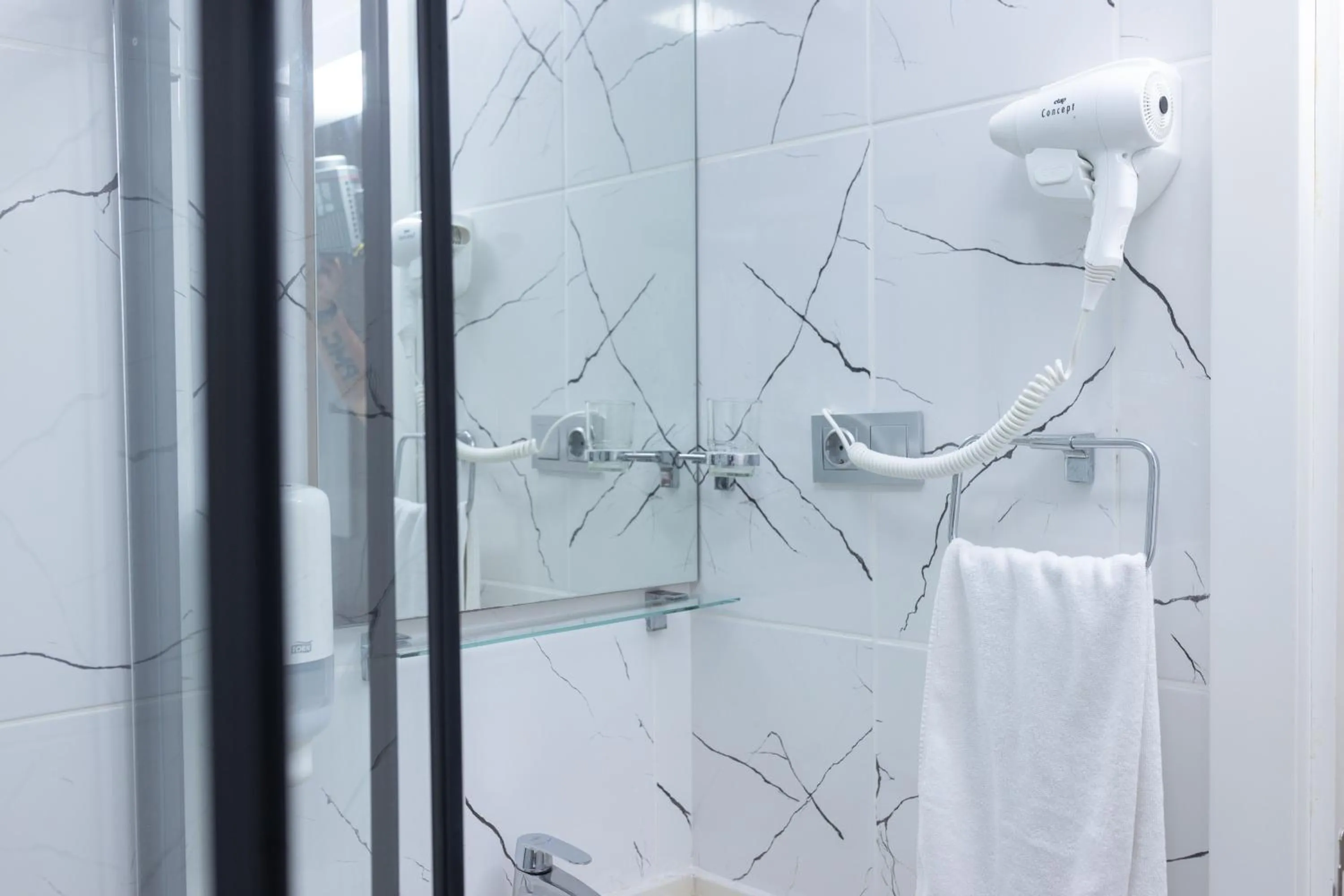 Shower in PALMİLA BUTİK OTEL