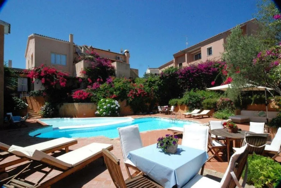 Swimming pool in Boutique Hotel Sant'Andrea & Relais
