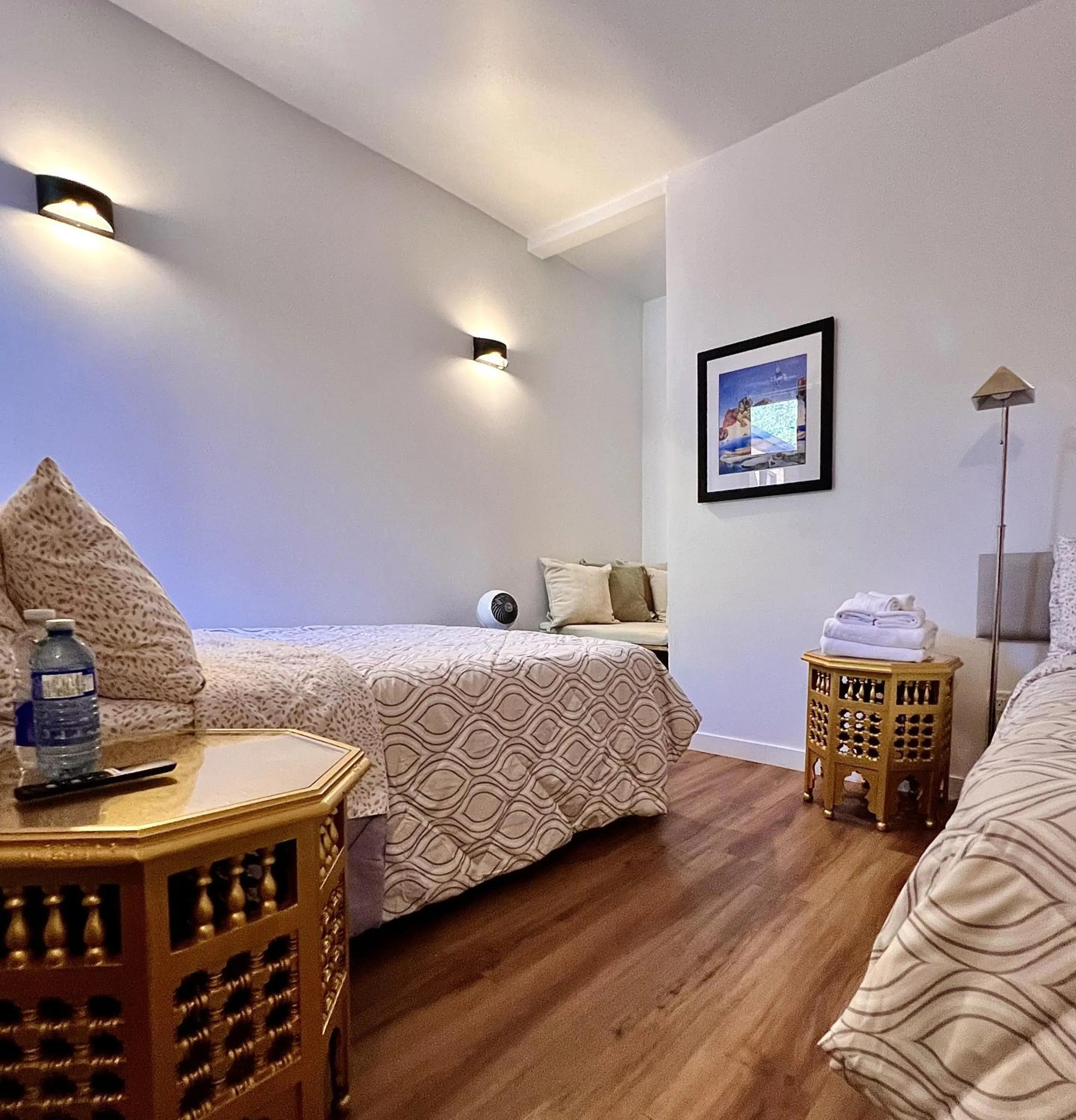 Bedroom, Bed in hotel le coach