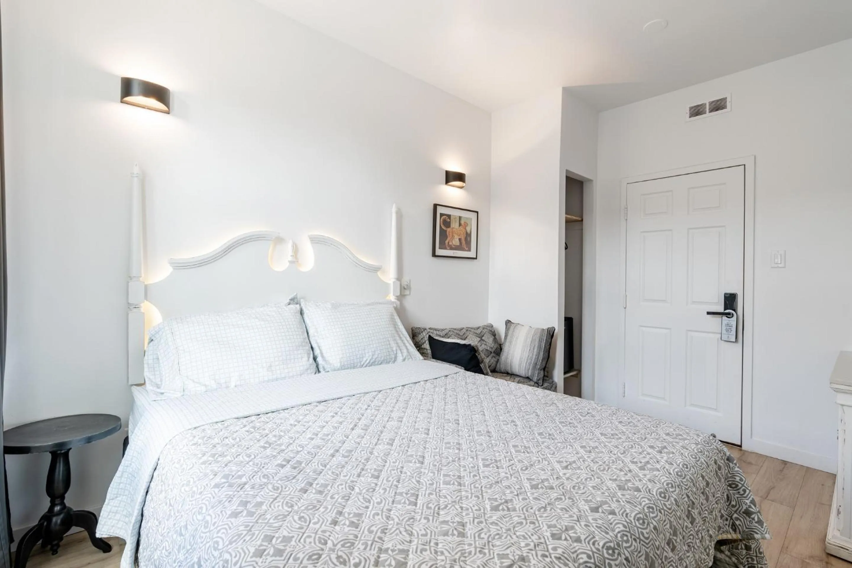 Bed in hotel le coach