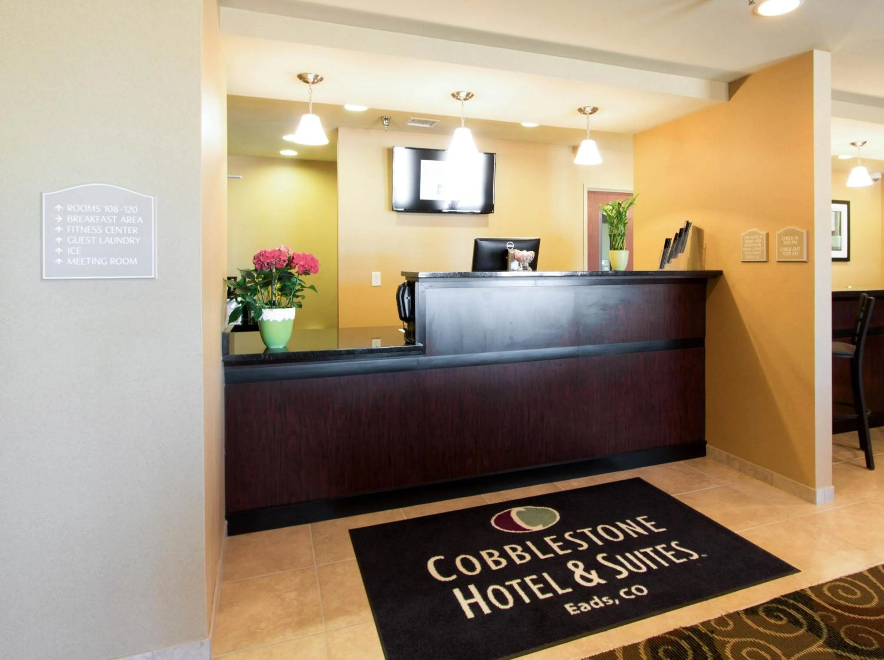 Lobby or reception in Cobblestone Inn & Suites - Eads