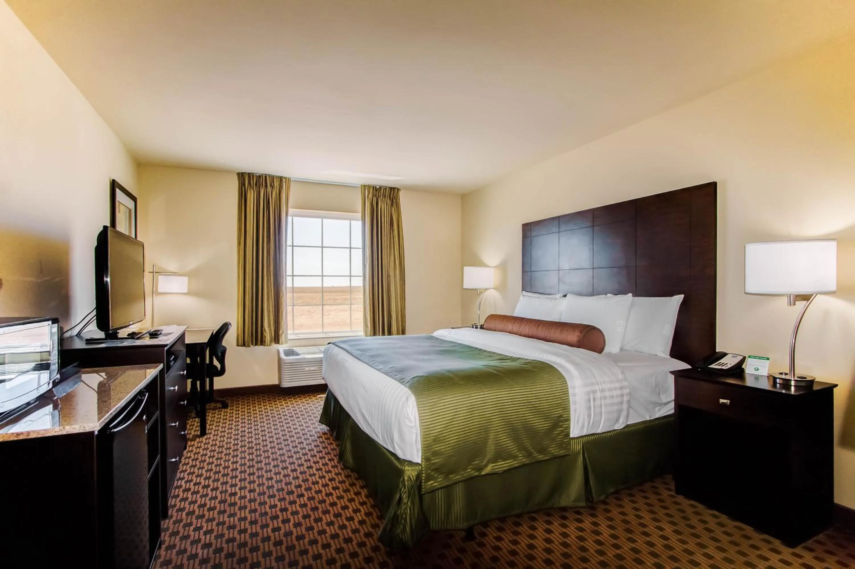 TV and multimedia, Bed in Cobblestone Inn & Suites - Eads