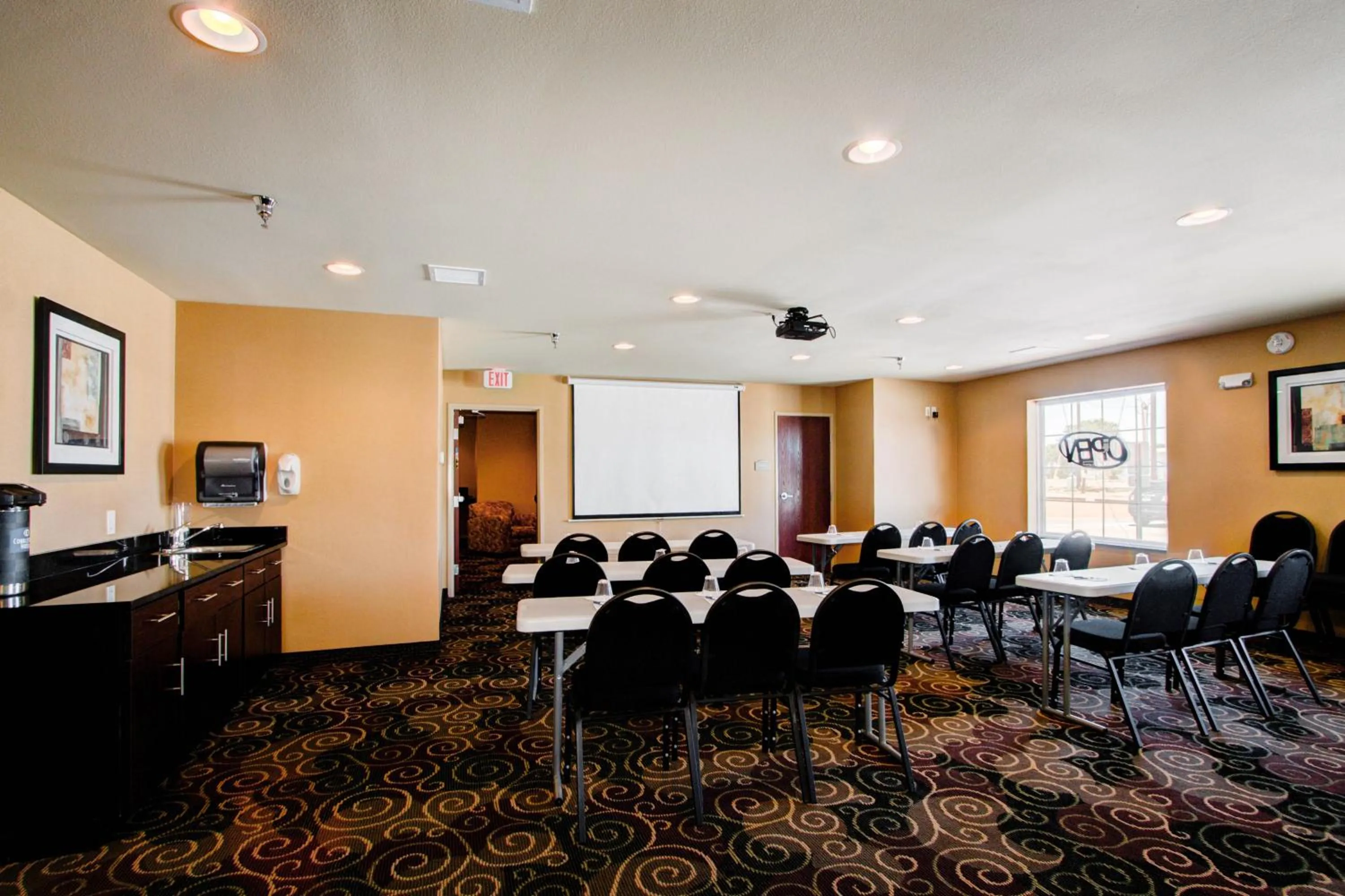 Meeting/conference room in Cobblestone Inn & Suites - Eads