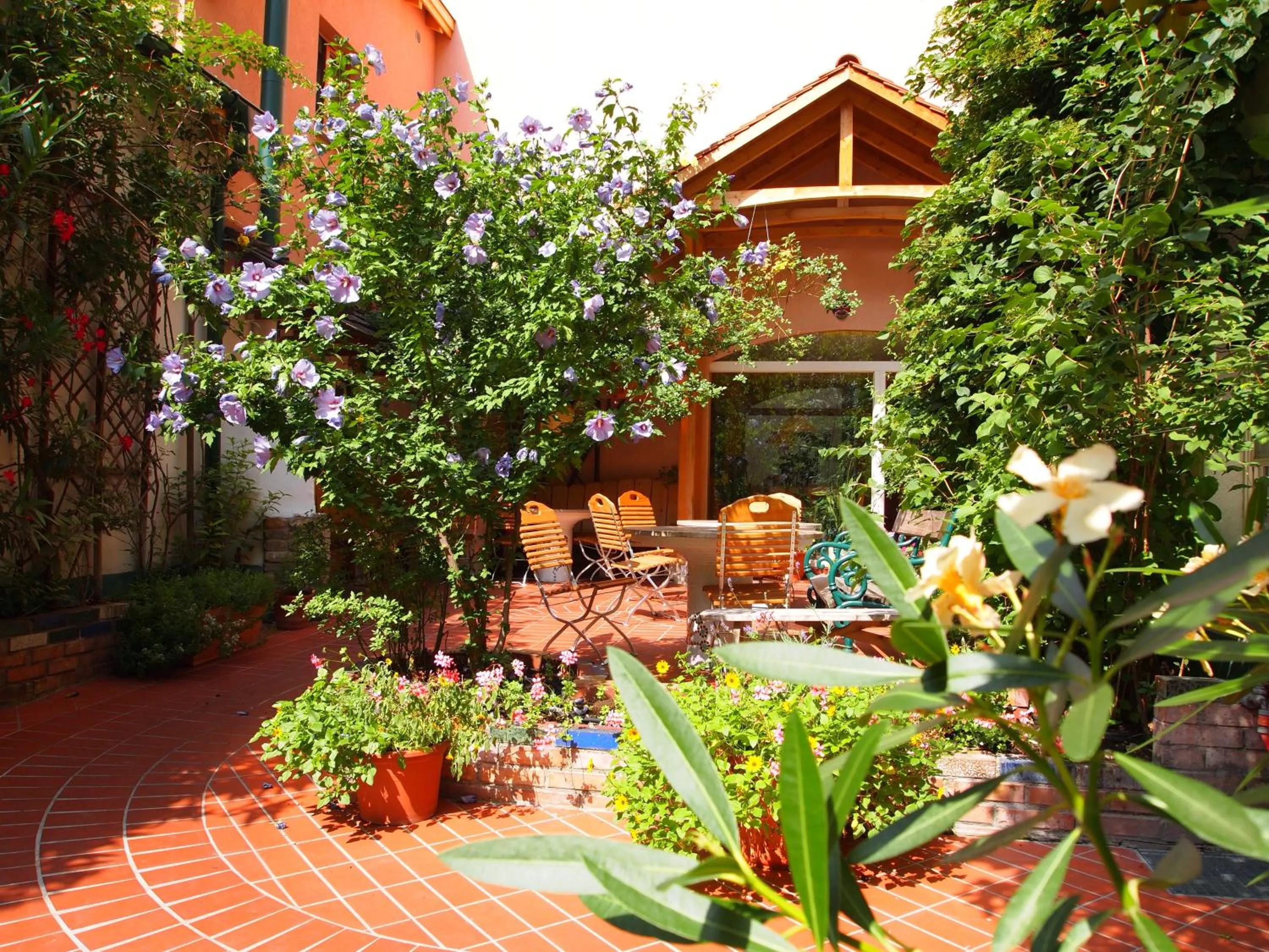 Spring in Vienna Hostel Ruthensteiner