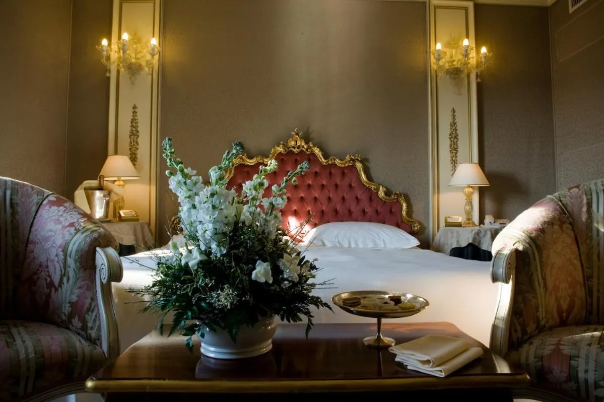 Bed in Ca' Sagredo Hotel