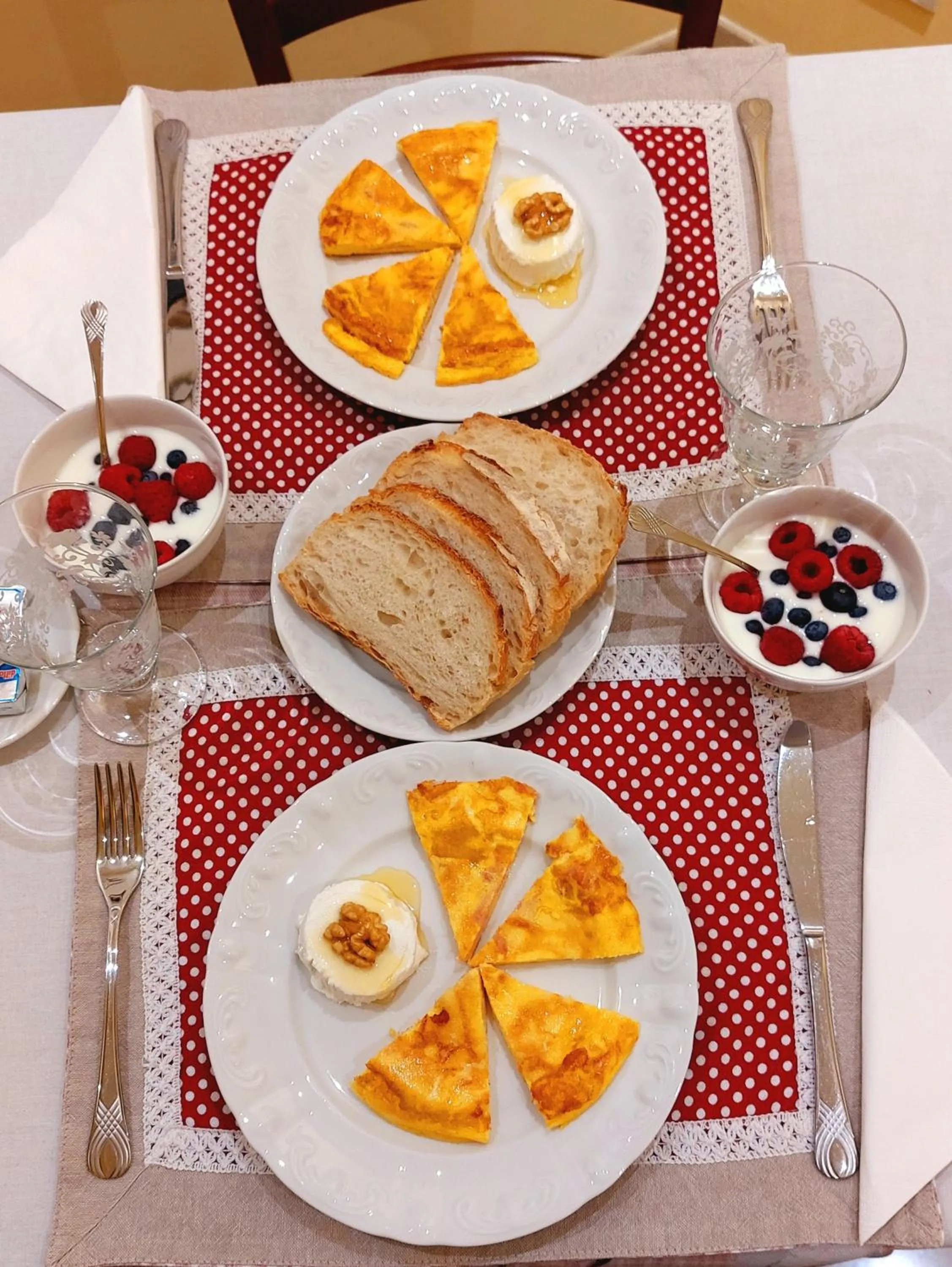 Breakfast in Gaia's Room B&B