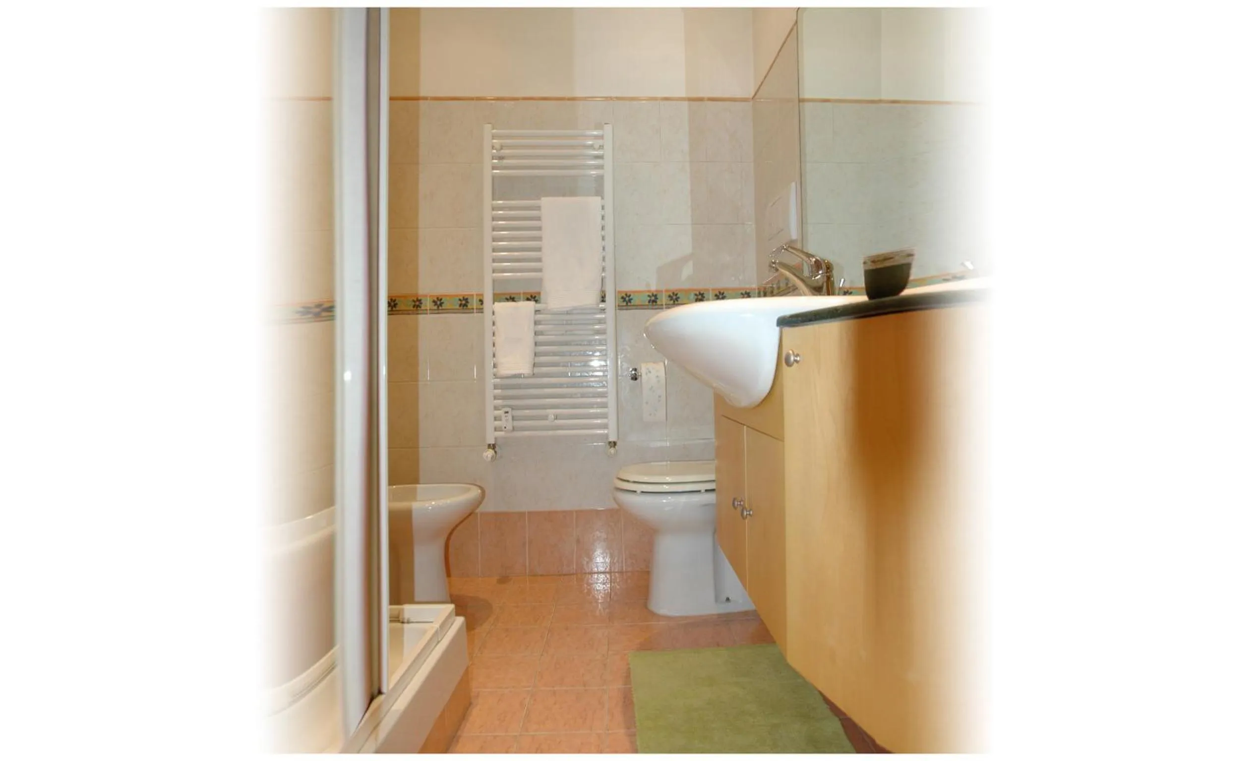 Bathroom in Gaia's Room B&B