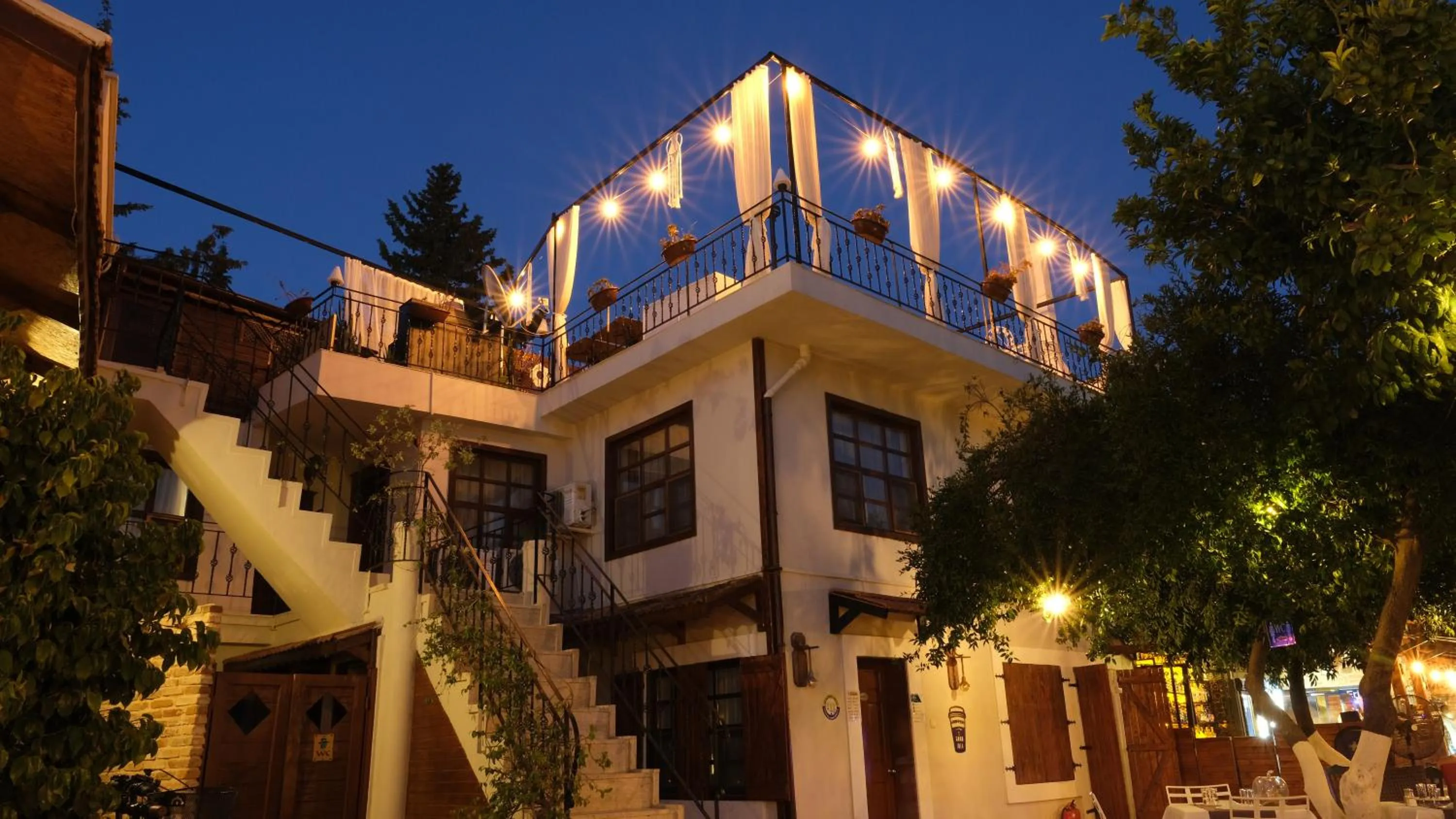 Property building in Blue Sea Garden