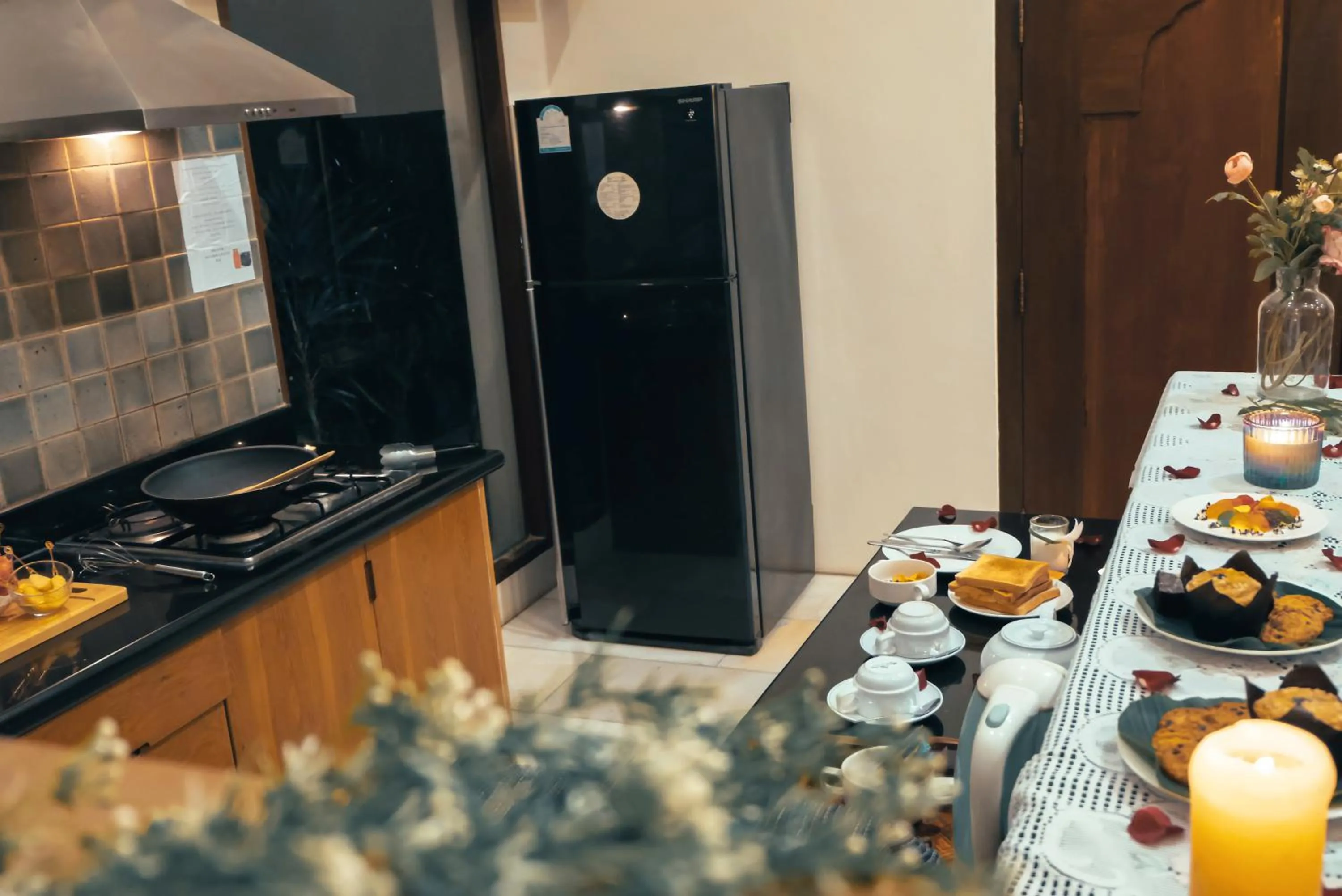 Kitchen or kitchenette in Villa Raya Resort Private Pool Villas