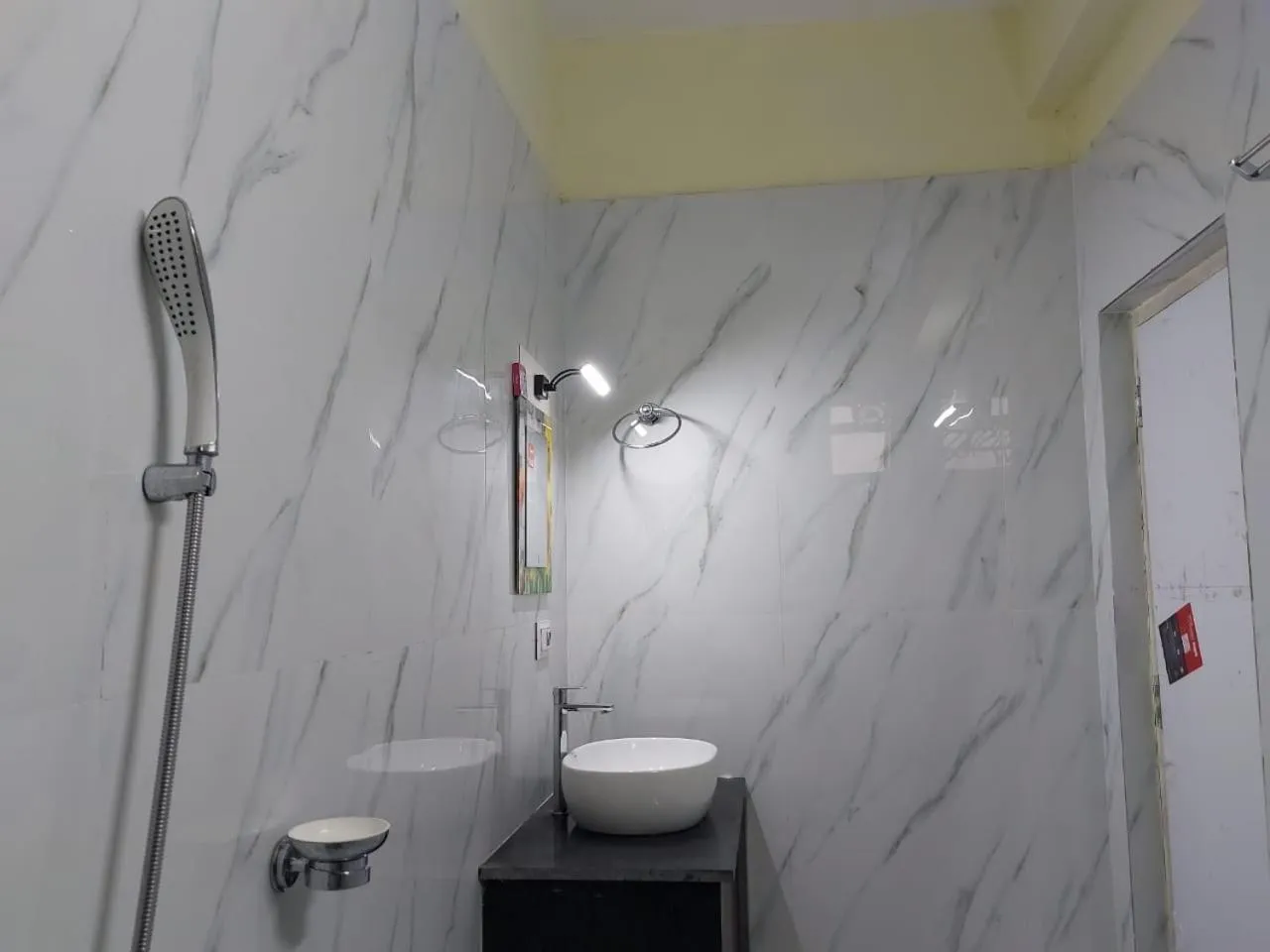 Shower in Hindusthan Inn - On Beach