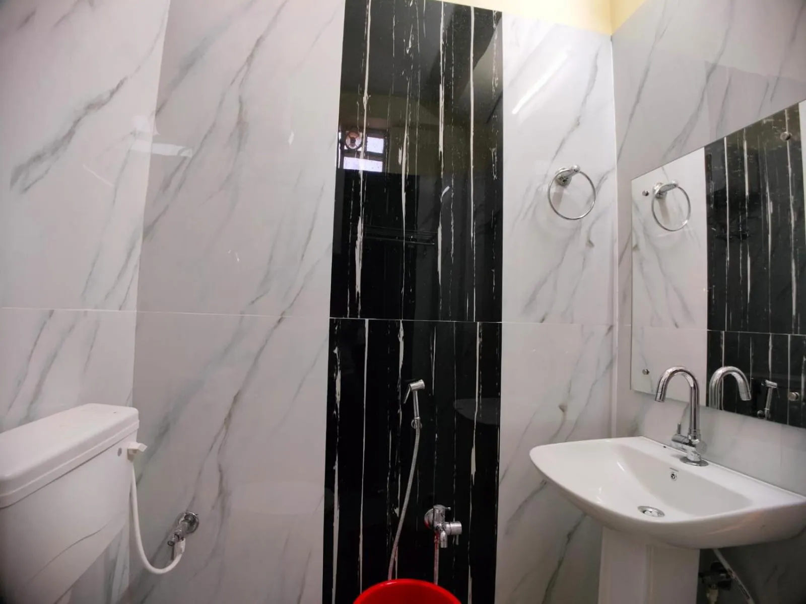 Shower in Hindusthan Inn - On Beach