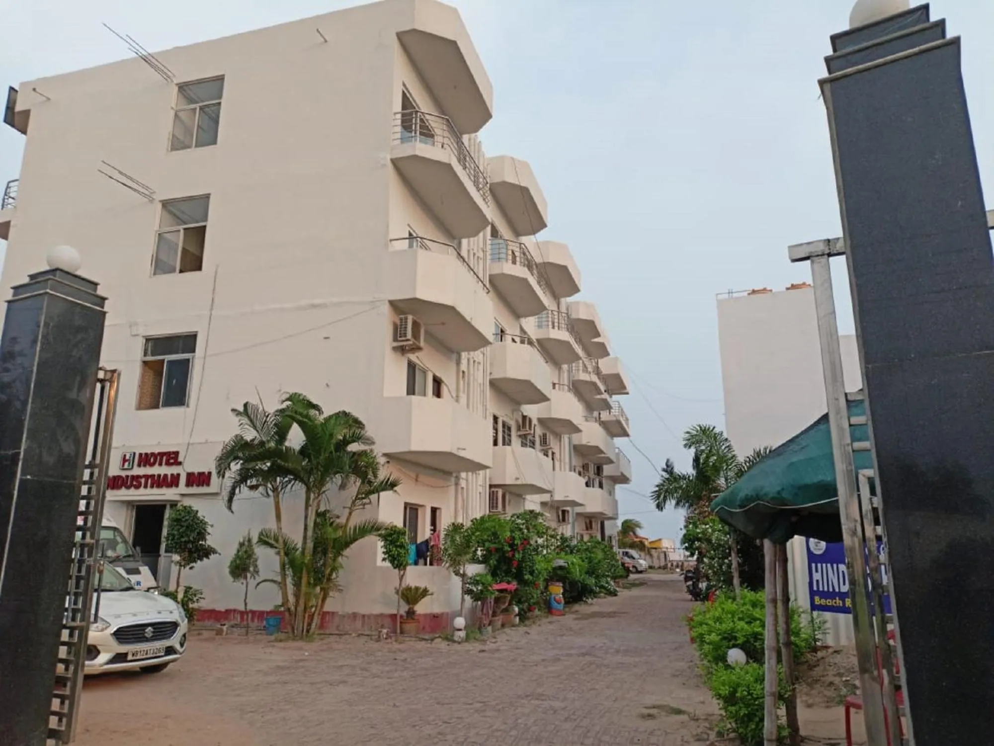 Property building in Hindusthan Inn - On Beach