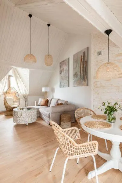 Two-Bedroom Apartment in Apart-Center Motola Residence