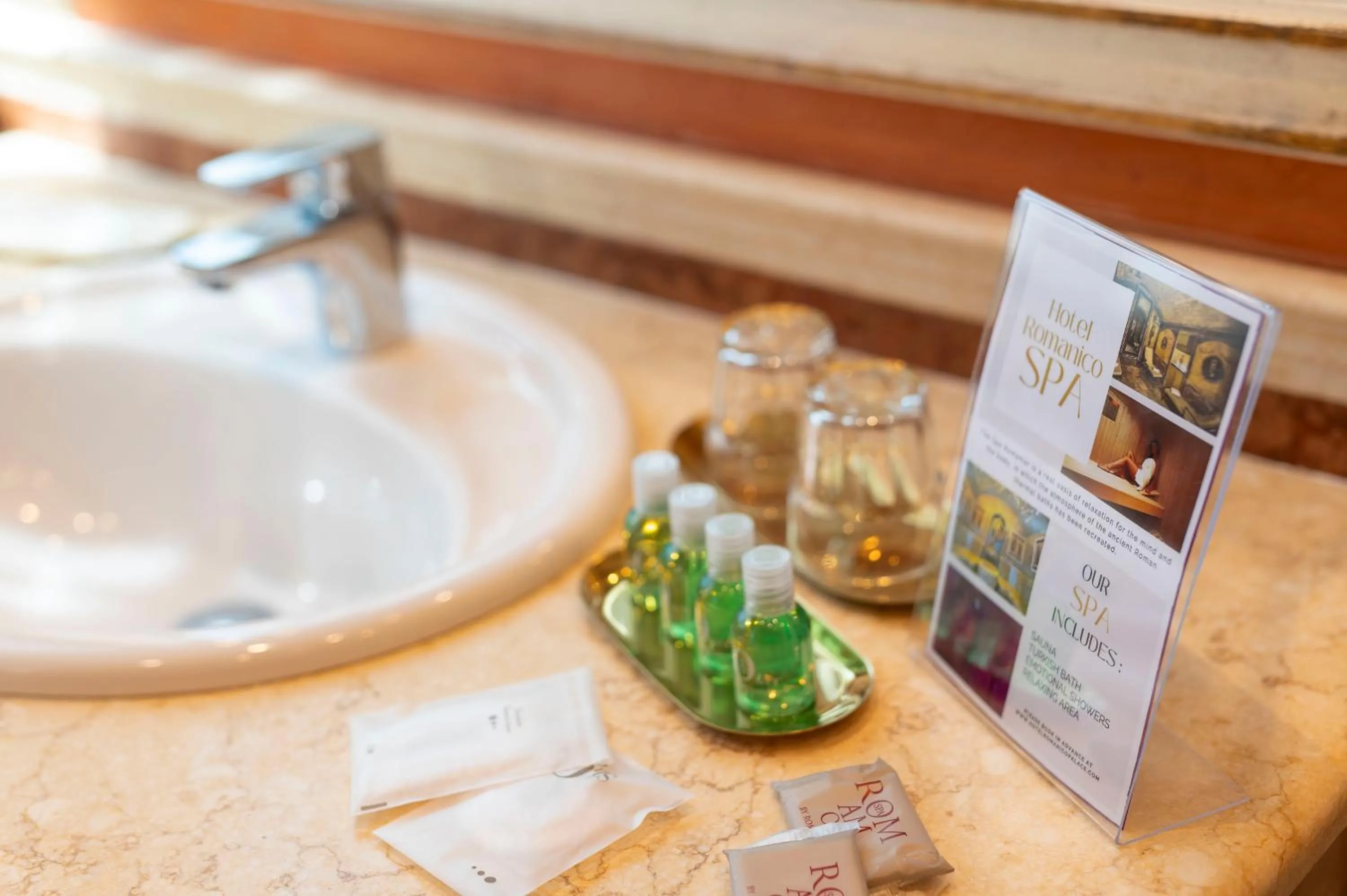 Bathroom in Romanico Palace Luxury Hotel & SPA