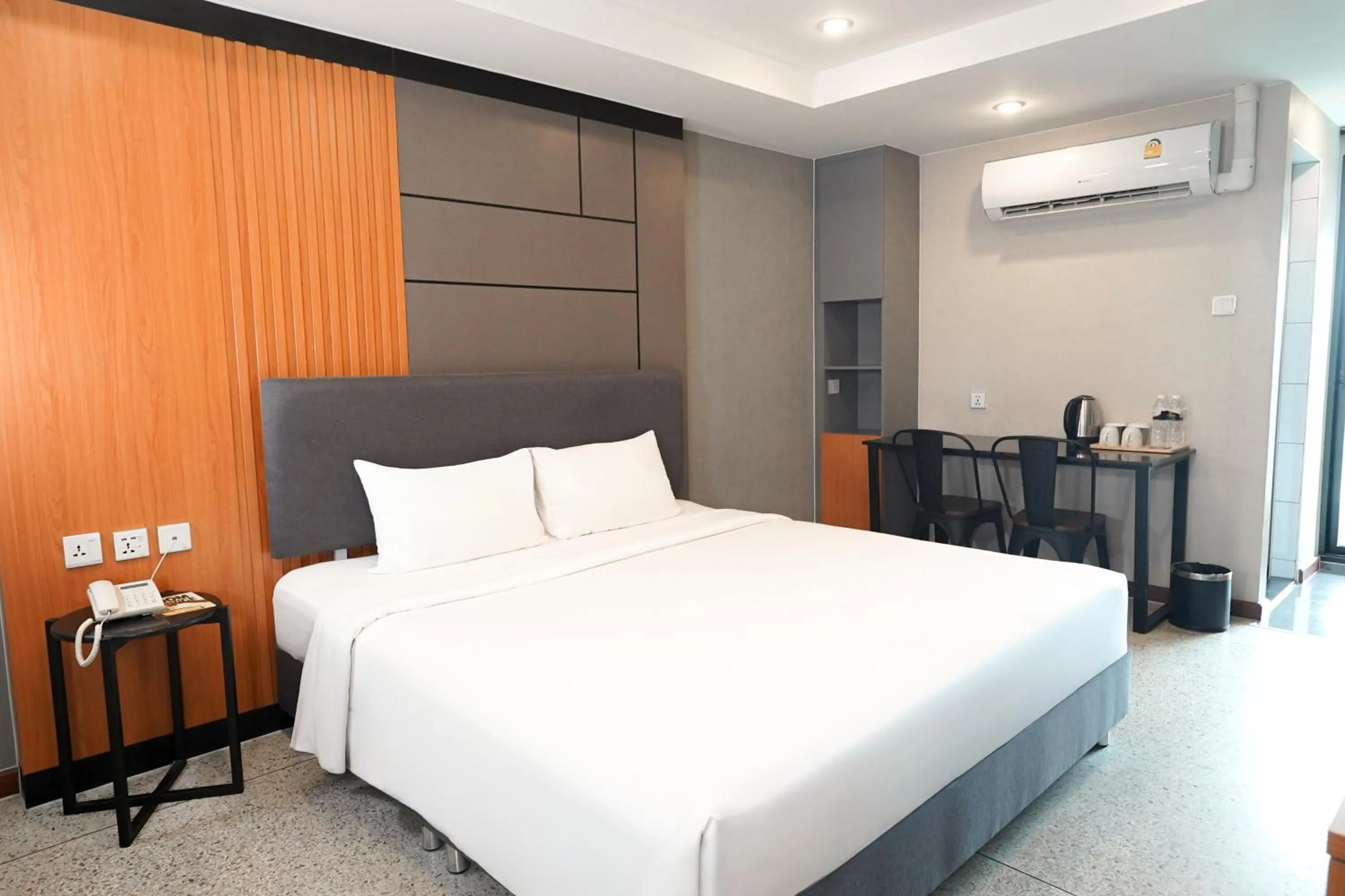 Bedroom, Bed in 12 The Residence Hotel at Don Mueang Airport