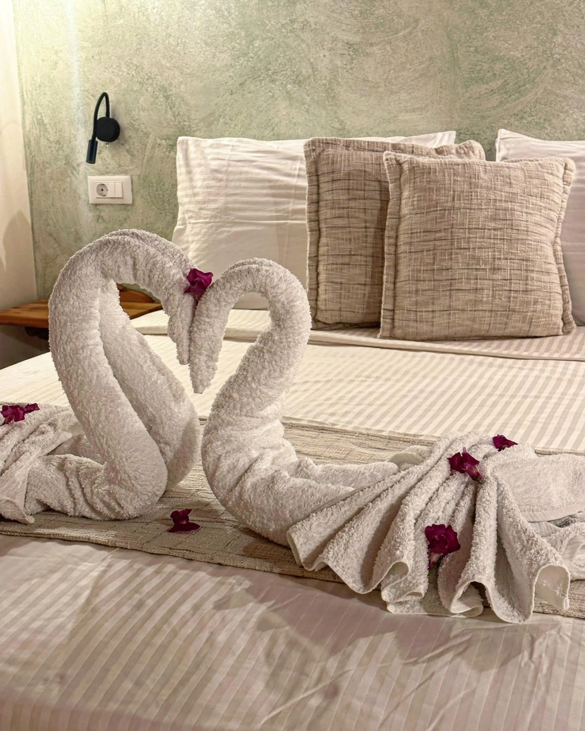 towels, Bed in Midgard Suites (Medieval Town)