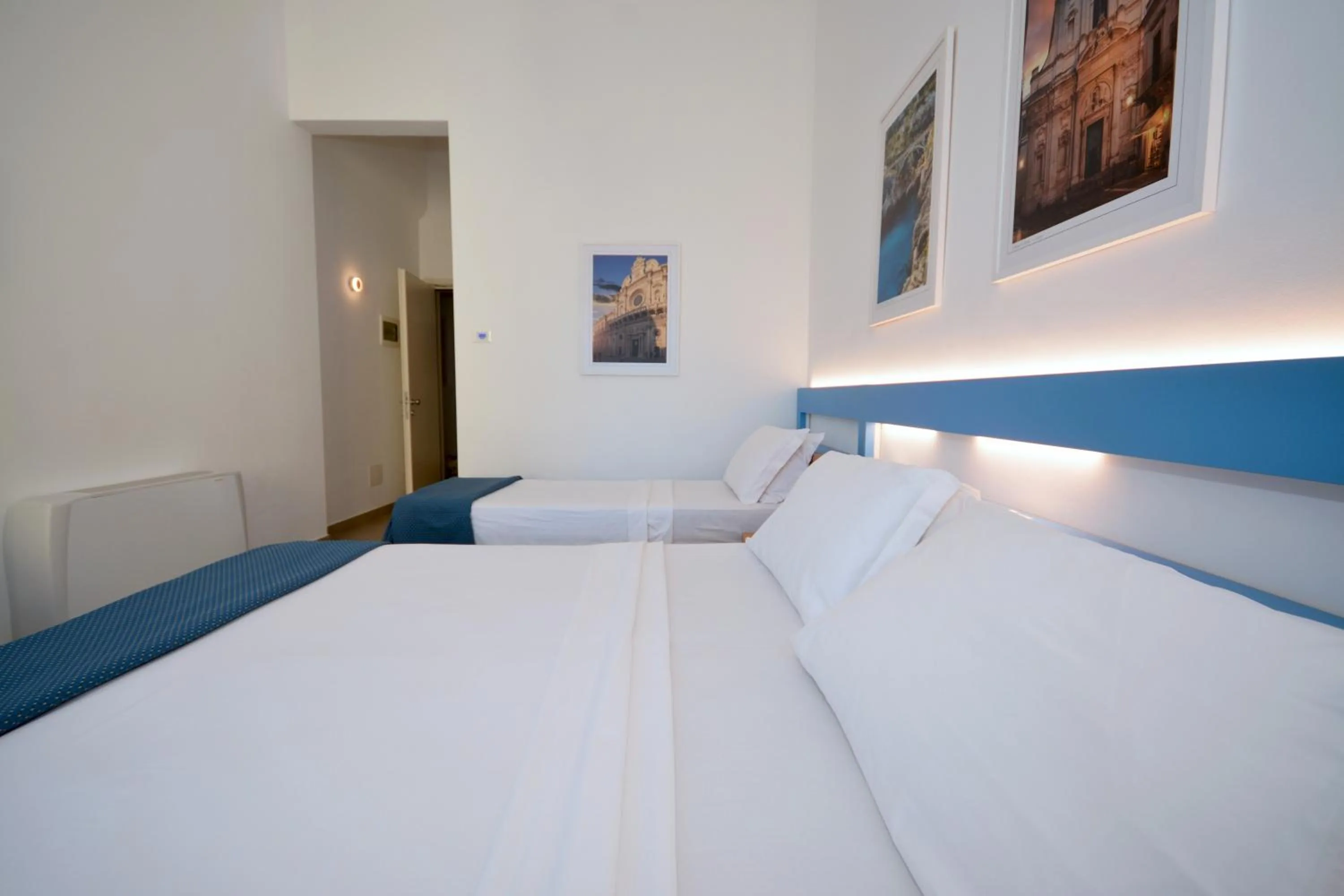 Bed in Hotel Miramare