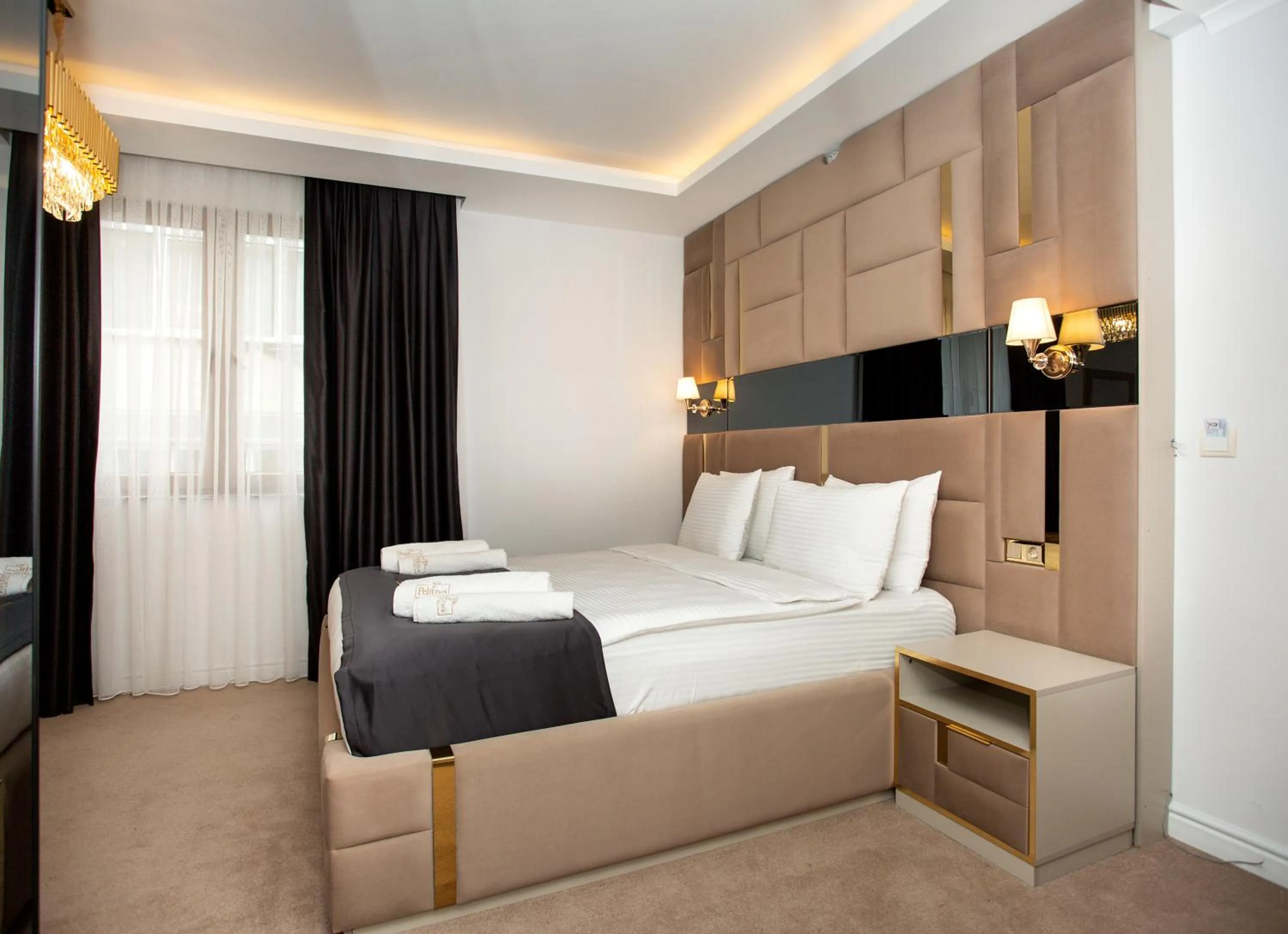 Bed in Pelit Park Hotel
