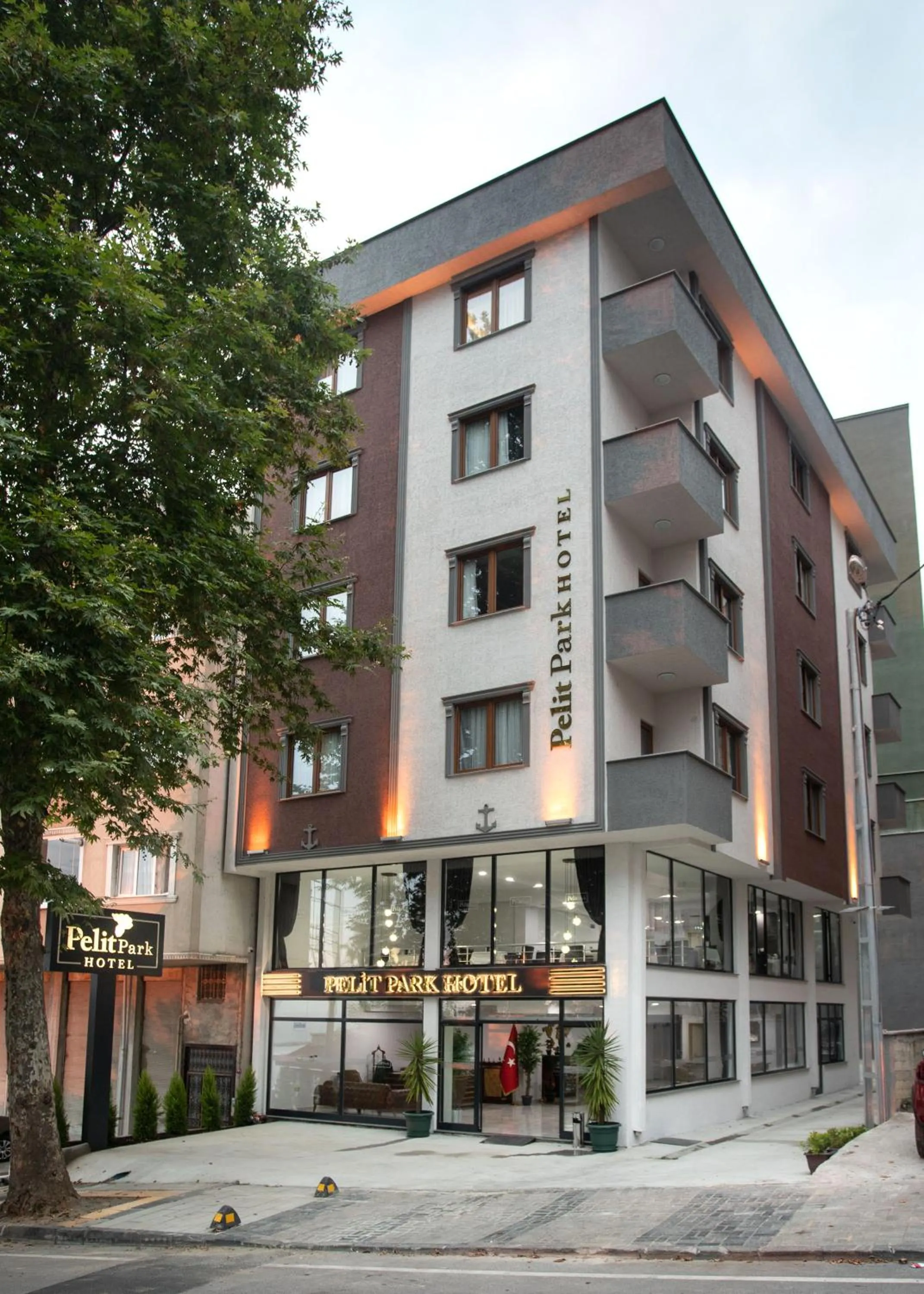 Property building in Pelit Park Hotel