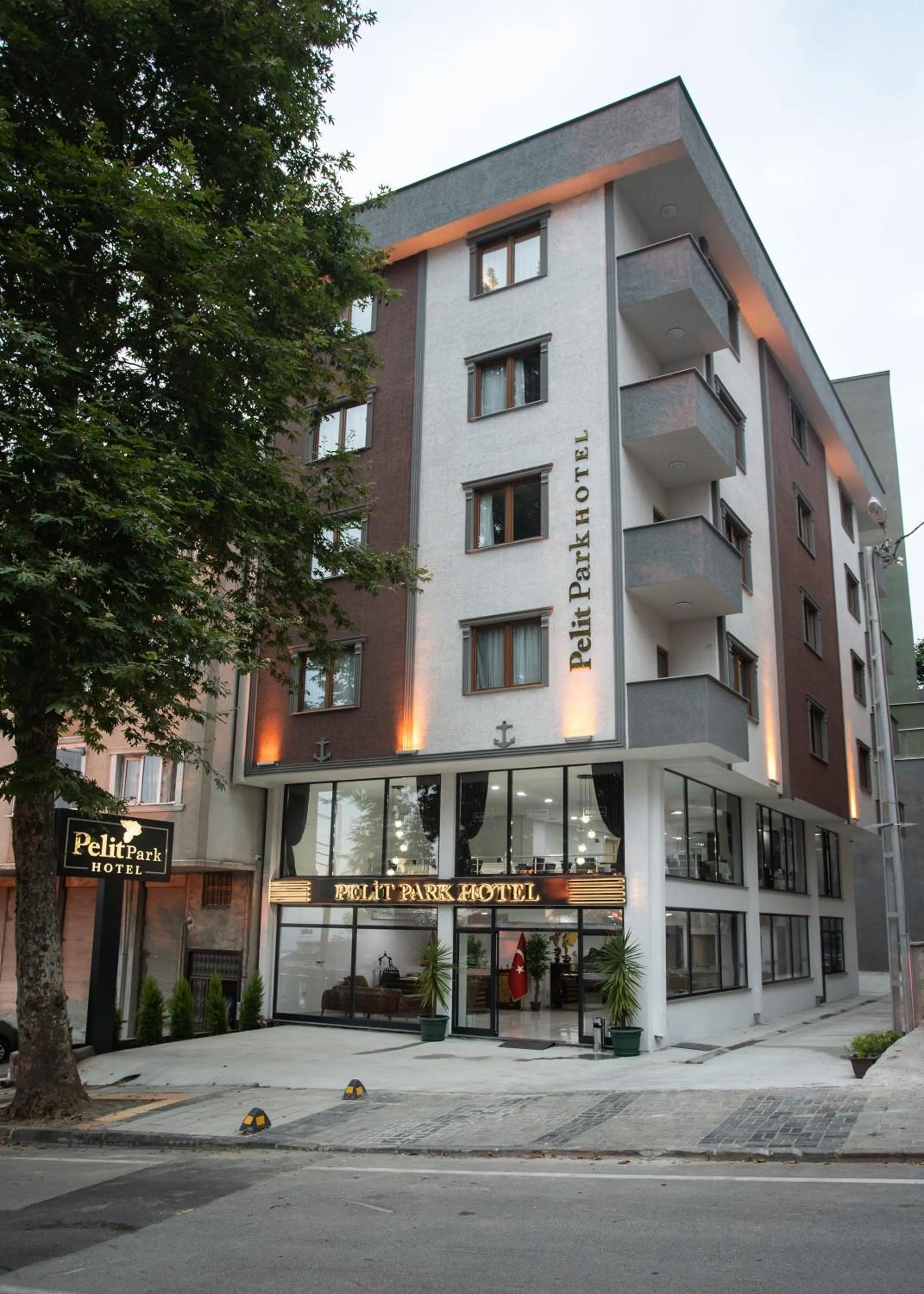 Property building in Pelit Park Hotel