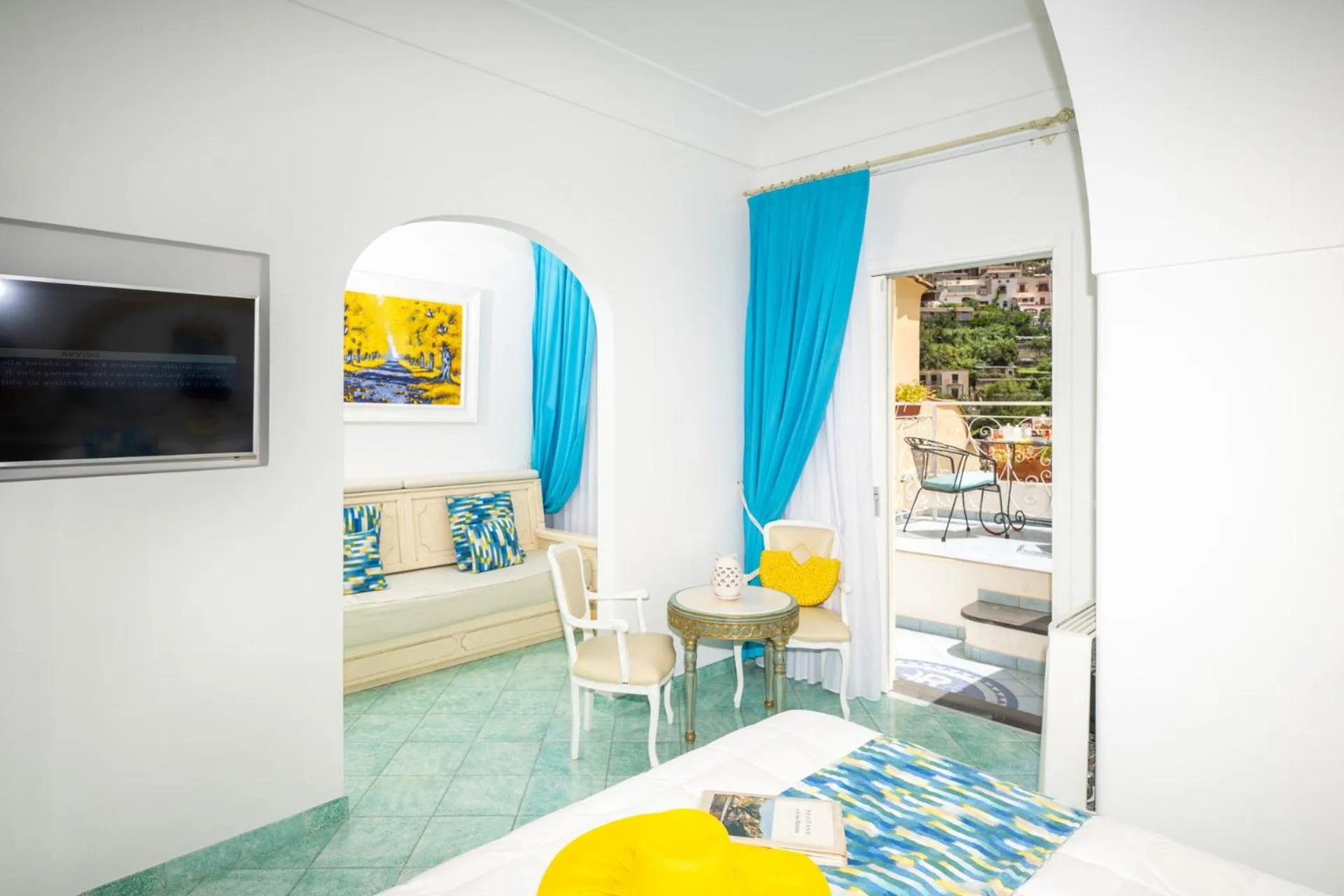 Photo of the whole room, Bed in Hotel Royal Prisco