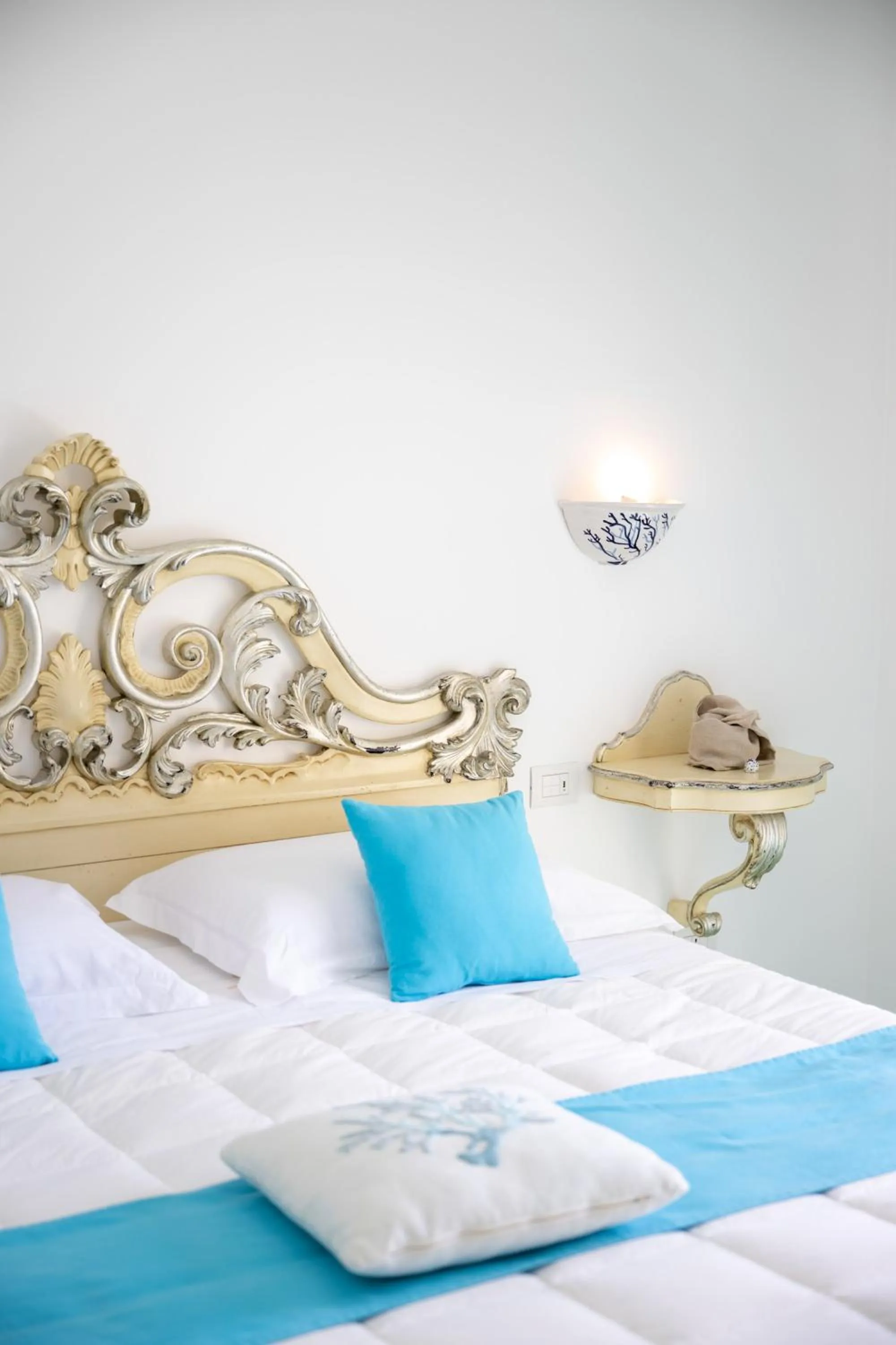 Bed in Hotel Royal Prisco