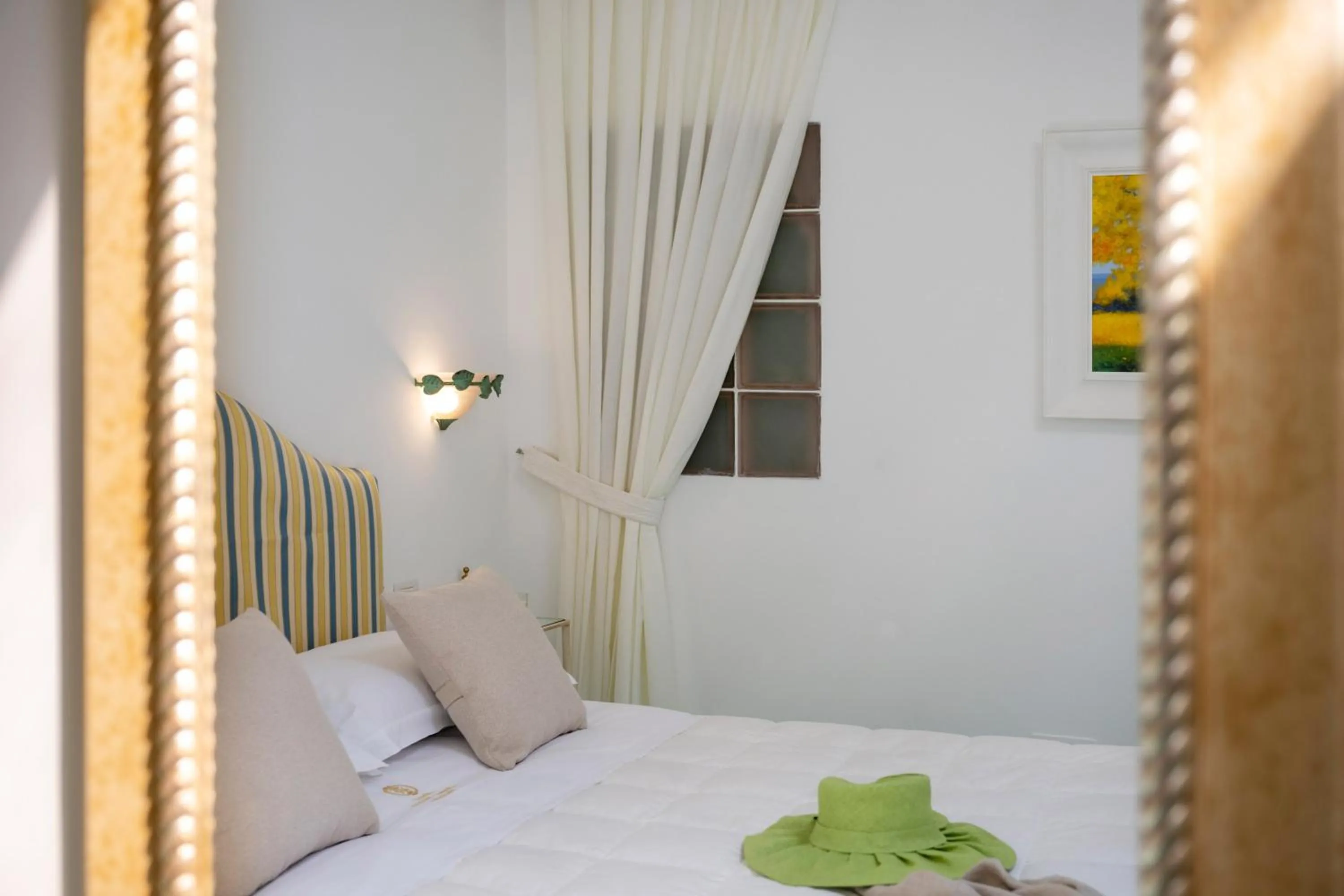 Bed in Hotel Royal Prisco