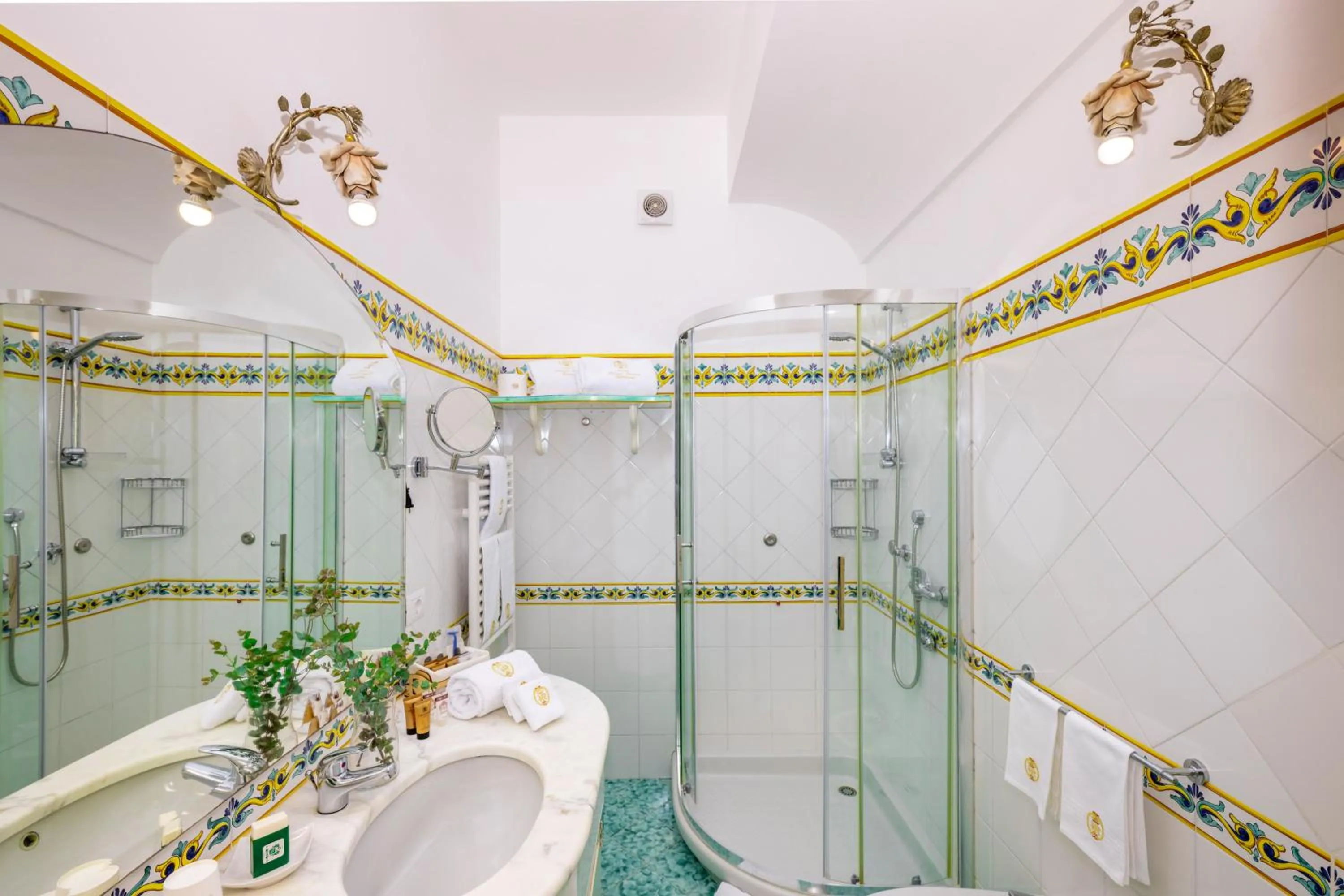 Bathroom in Hotel Royal Prisco