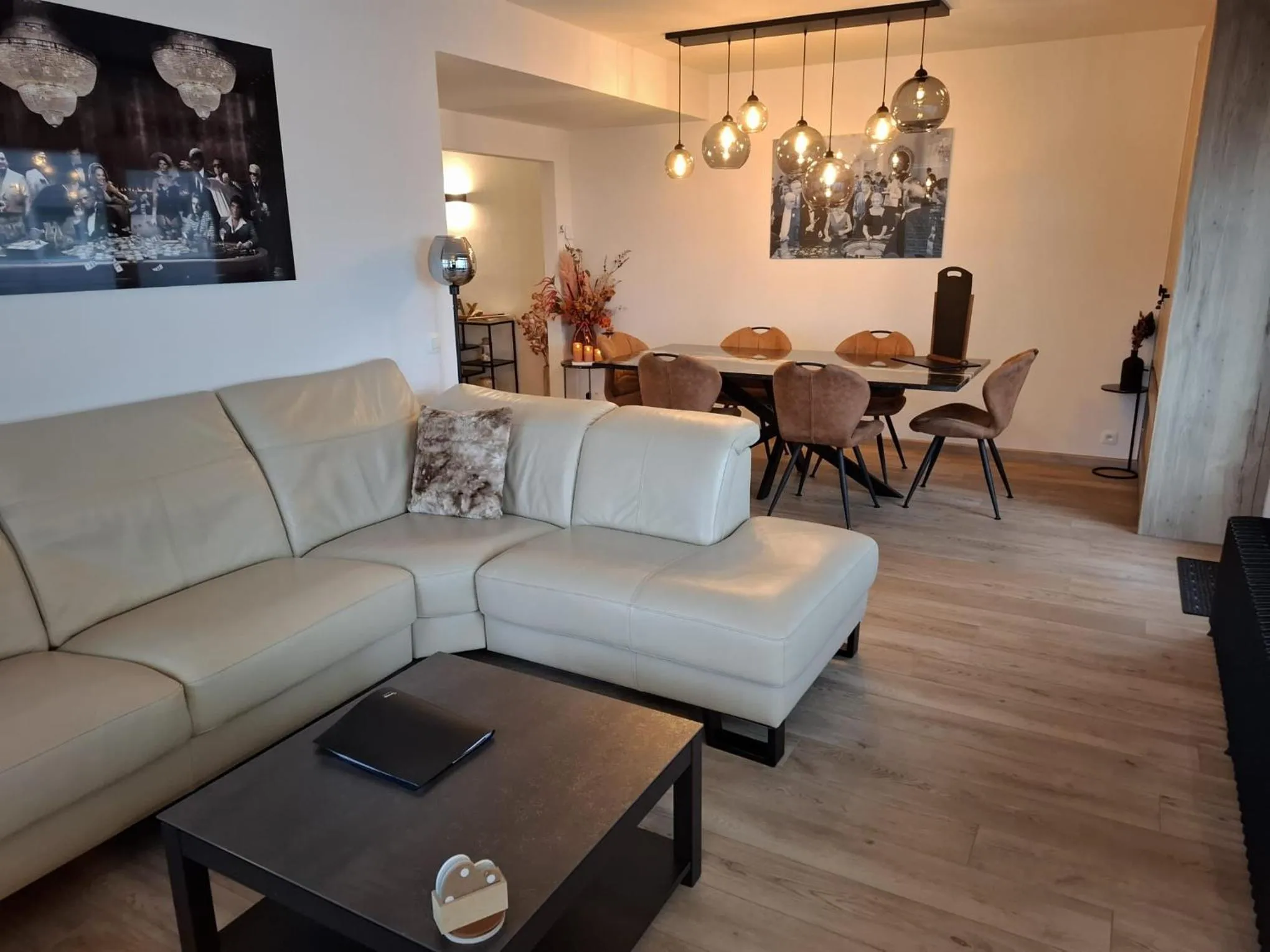 Lichtrijk en comfortabel hoekappartement met gratis parking en zeer centraal gelegen - Comme Chez Soi