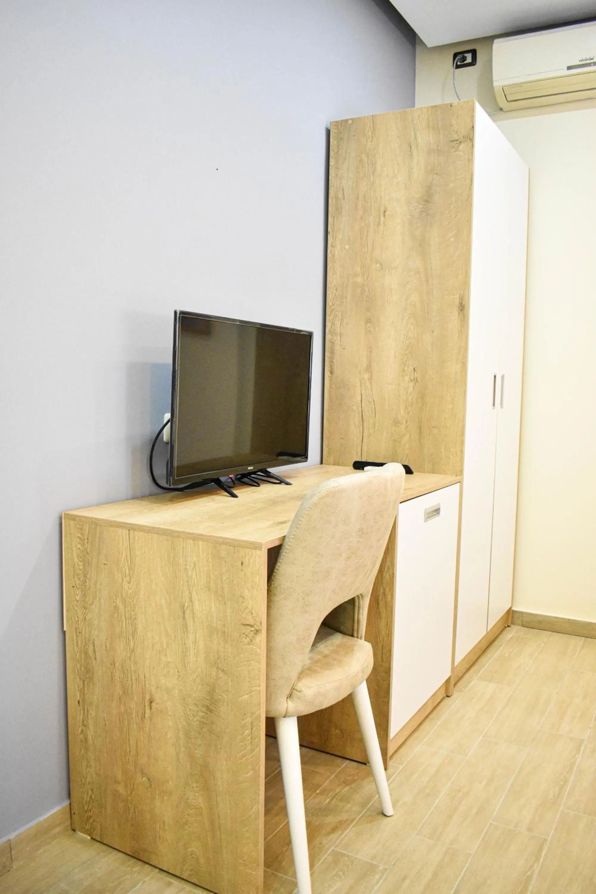 TV and multimedia in HotelApart - DelMar