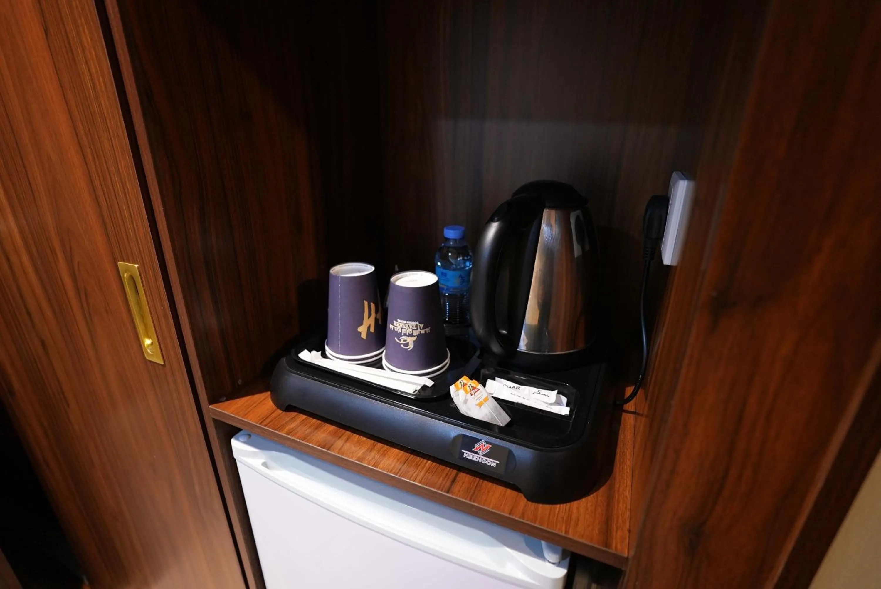 Coffee/tea facilities in Abraj Al Tayseer Tuwa Hotel